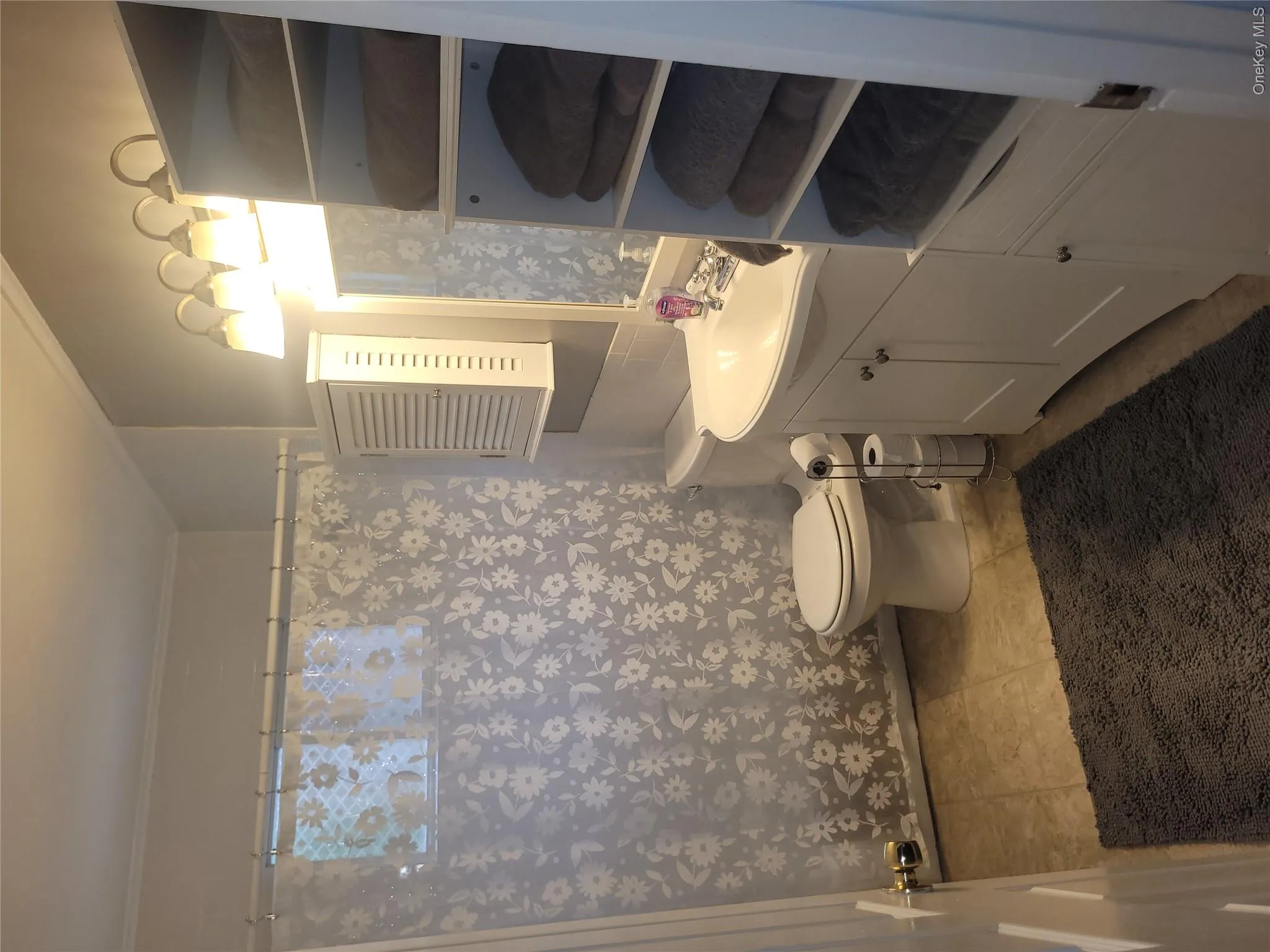 10 Graham Road, Southampton, NY, 3 Bedrooms Bedrooms, 7 Rooms Rooms,1 BathroomBathrooms,Residential,For Rent,Graham,0,1024482 10 Graham Road, Southampton, NY, 3 Bedrooms Bedrooms, 7 Rooms Rooms,1 BathroomBathrooms,Residential,For Rent,Graham,0,1024482