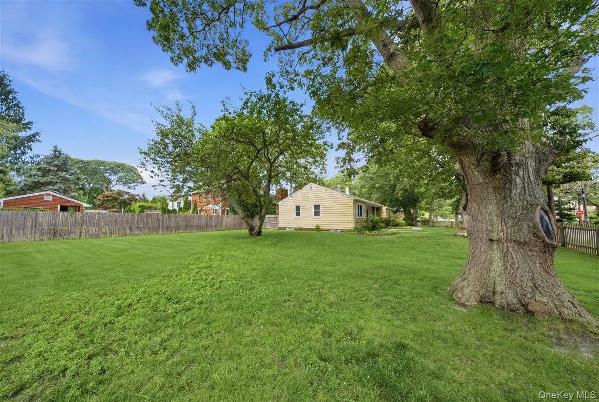 10 Graham Road, Southampton, NY, 3 Bedrooms Bedrooms, 7 Rooms Rooms,1 BathroomBathrooms,Residential,For Rent,Graham,0,1024482 10 Graham Road, Southampton, NY, 3 Bedrooms Bedrooms, 7 Rooms Rooms,1 BathroomBathrooms,Residential,For Rent,Graham,0,1024482