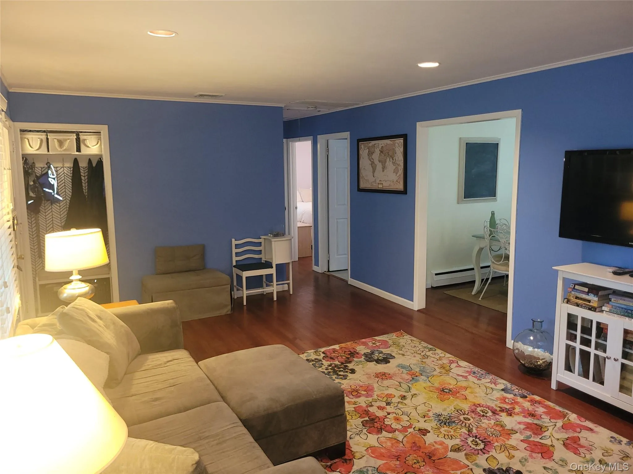 10 Graham Road, Southampton, NY, 3 Bedrooms Bedrooms, 7 Rooms Rooms,1 BathroomBathrooms,Residential,For Rent,Graham,0,1024482 10 Graham Road, Southampton, NY, 3 Bedrooms Bedrooms, 7 Rooms Rooms,1 BathroomBathrooms,Residential,For Rent,Graham,0,1024482
