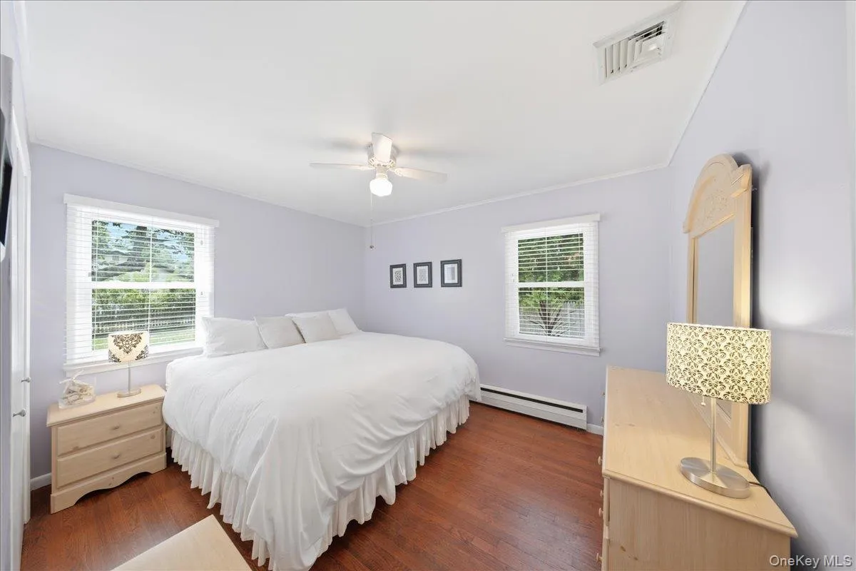 10 Graham Road, Southampton, NY, 3 Bedrooms Bedrooms, 7 Rooms Rooms,1 BathroomBathrooms,Residential,For Rent,Graham,0,1024482 10 Graham Road, Southampton, NY, 3 Bedrooms Bedrooms, 7 Rooms Rooms,1 BathroomBathrooms,Residential,For Rent,Graham,0,1024482