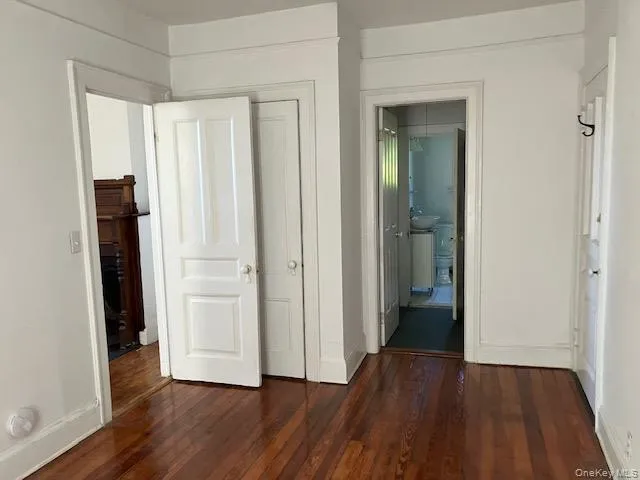 332 Franklin Avenue, Oyster Bay, NY, 1 Bedroom Bedrooms, 3 Rooms Rooms,1 BathroomBathrooms,Residential Lease,For Rent,Franklin,0,1024484 332 Franklin Avenue, Oyster Bay, NY, 1 Bedroom Bedrooms, 3 Rooms Rooms,1 BathroomBathrooms,Residential Lease,For Rent,Franklin,0,1024484