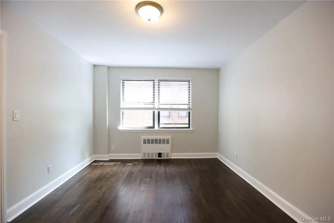 140 Hartsdale Avenue, Greenburgh, NY, 1 Bedroom Bedrooms, 3 Rooms Rooms,1 BathroomBathrooms,Residential Lease,For Rent,Hartsdale,0,1024485 140 Hartsdale Avenue, Greenburgh, NY, 1 Bedroom Bedrooms, 3 Rooms Rooms,1 BathroomBathrooms,Residential Lease,For Rent,Hartsdale,0,1024485