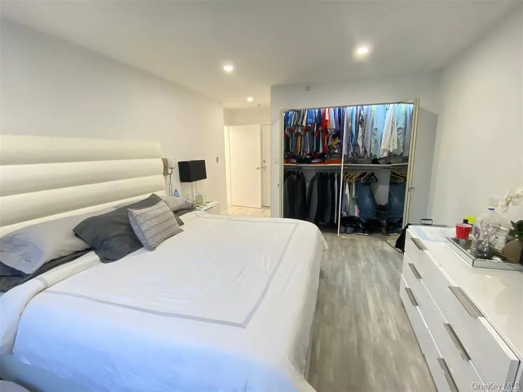 10 Canterbury Road, North Hempstead, NY, 2 Bedrooms Bedrooms, 6 Rooms Rooms,2 BathroomsBathrooms,Residential Lease,For Rent,Canterbury,0,1024489 10 Canterbury Road, North Hempstead, NY, 2 Bedrooms Bedrooms, 6 Rooms Rooms,2 BathroomsBathrooms,Residential Lease,For Rent,Canterbury,0,1024489