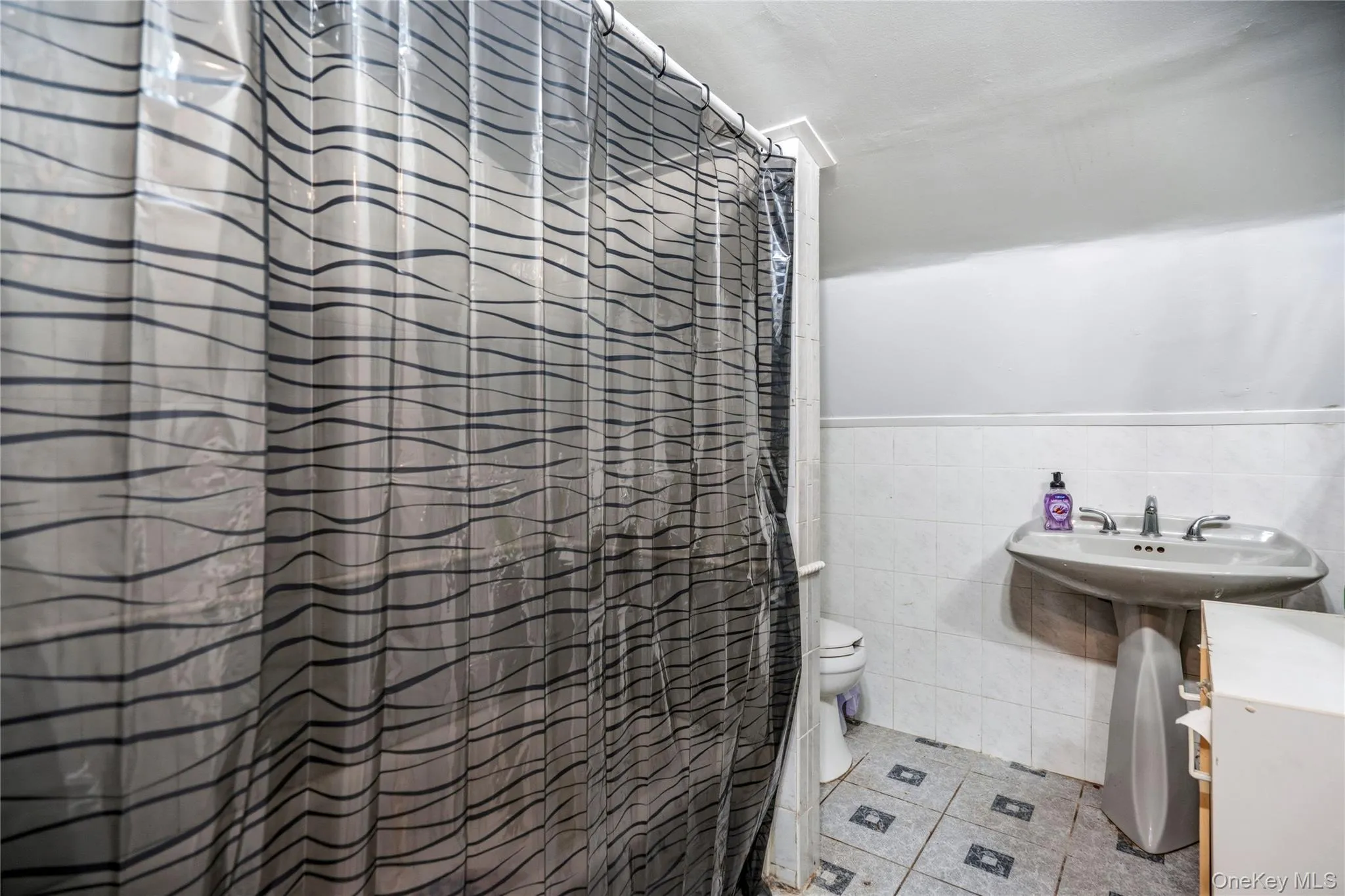 39 All Points Terrace, Brookhaven, NY, 4 Bedrooms Bedrooms, 7 Rooms Rooms,3 BathroomsBathrooms,Residential,For Rent,All Points,0,1024493 39 All Points Terrace, Brookhaven, NY, 4 Bedrooms Bedrooms, 7 Rooms Rooms,3 BathroomsBathrooms,Residential,For Rent,All Points,0,1024493