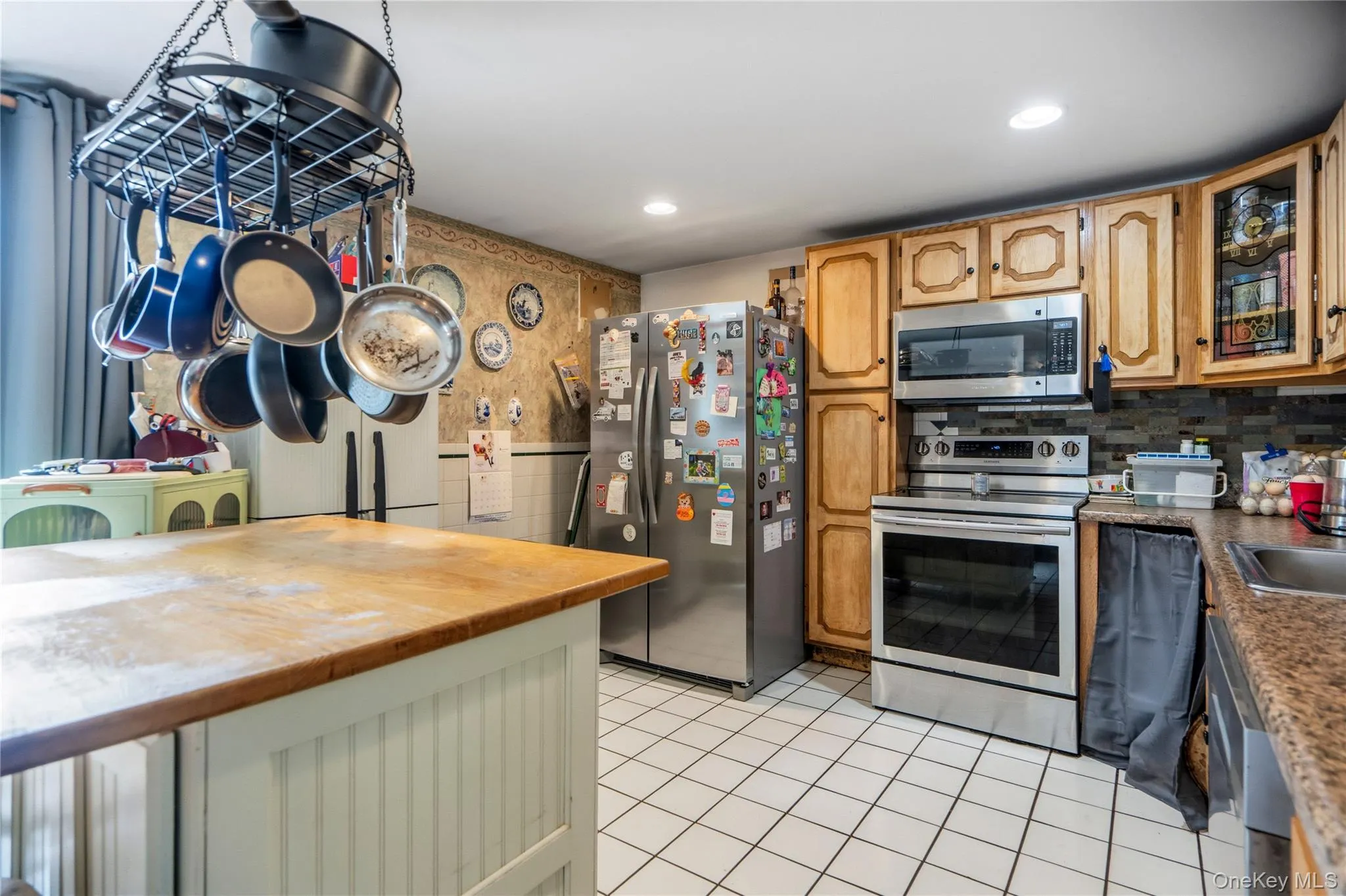 39 All Points Terrace, Brookhaven, NY, 4 Bedrooms Bedrooms, 7 Rooms Rooms,3 BathroomsBathrooms,Residential,For Rent,All Points,0,1024493 39 All Points Terrace, Brookhaven, NY, 4 Bedrooms Bedrooms, 7 Rooms Rooms,3 BathroomsBathrooms,Residential,For Rent,All Points,0,1024493