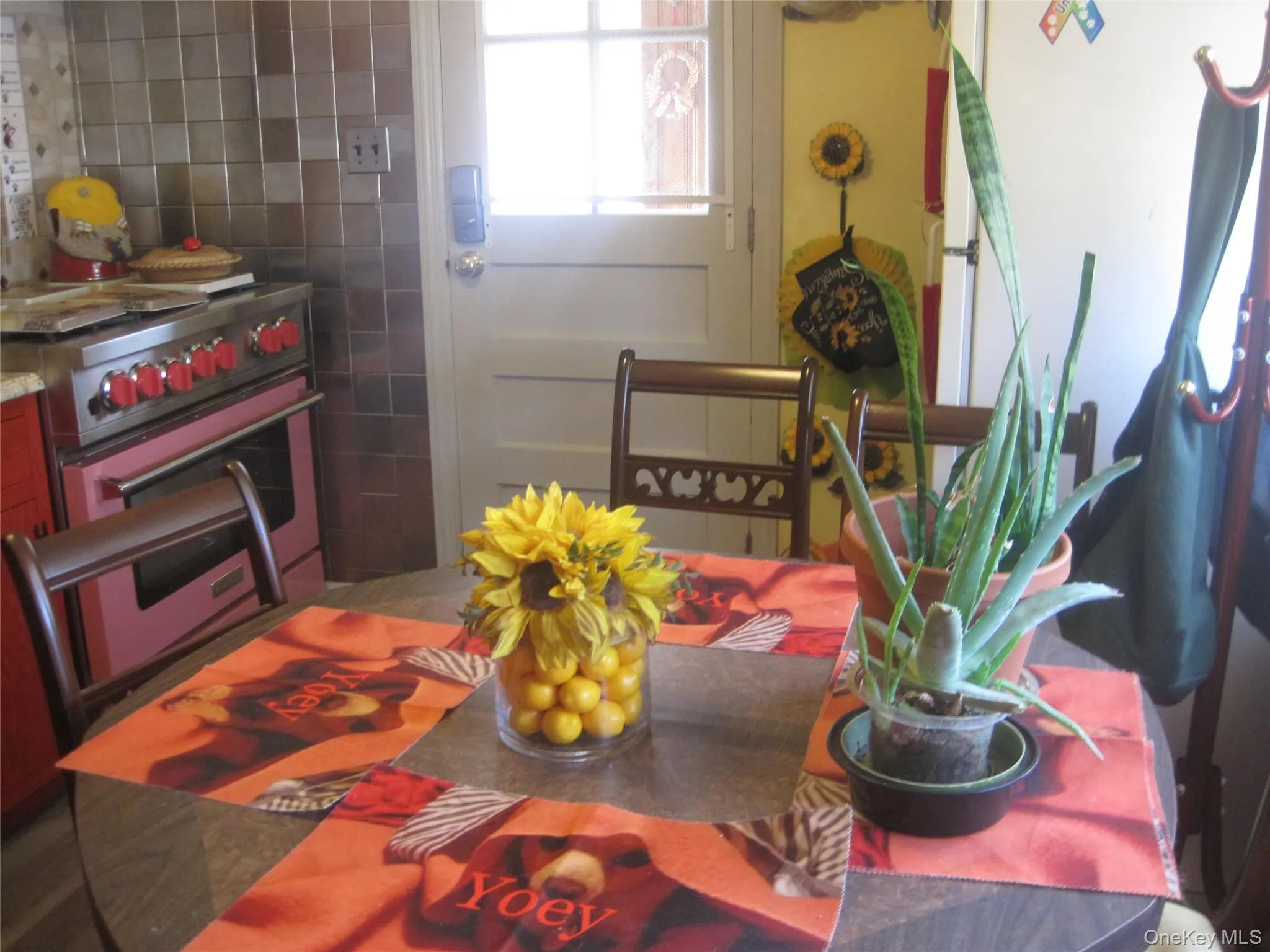 Eat In Kitchen With Full Window Eat In Kitchen With Full Window