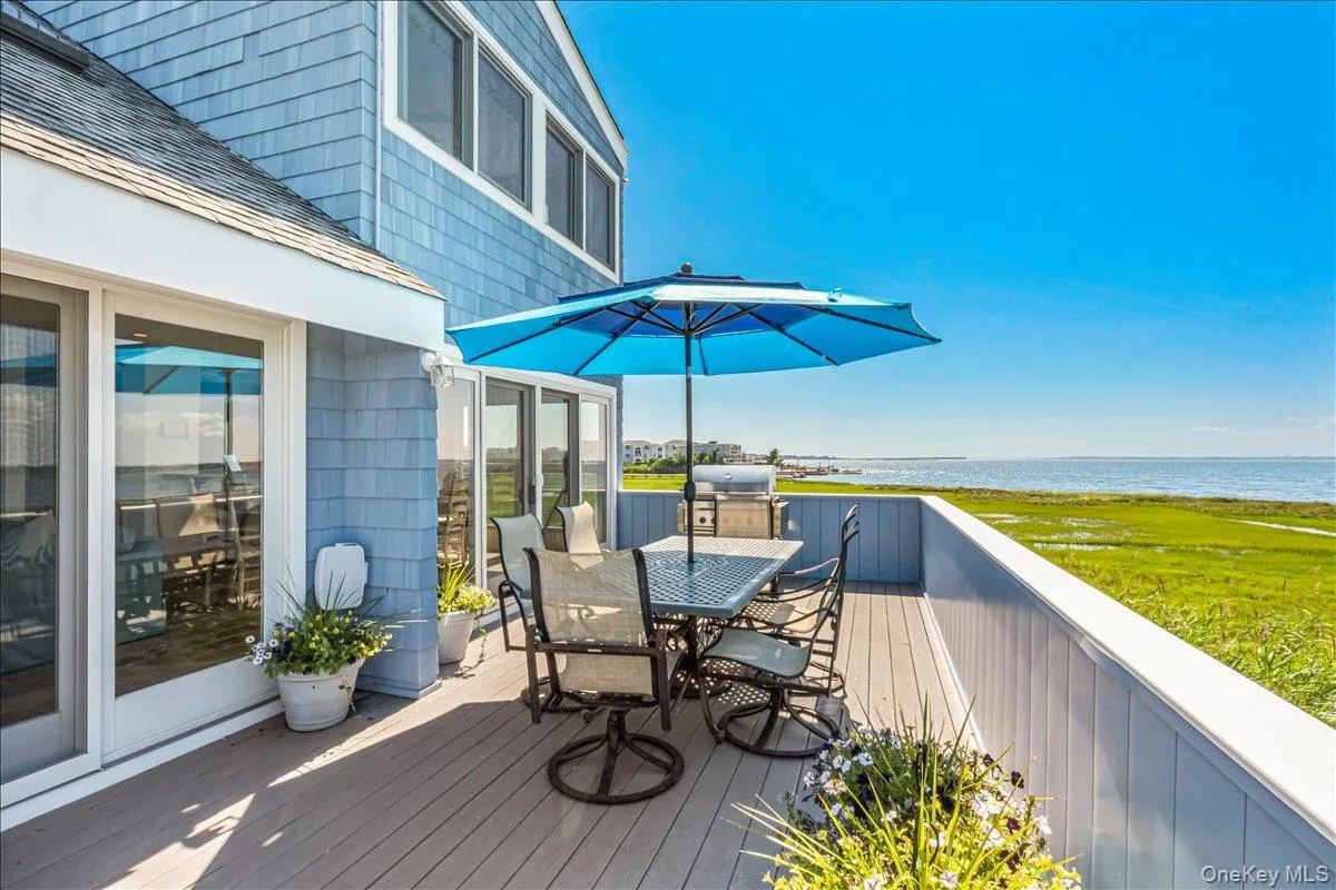 556 Dune Road, Southampton, NY, 4 Bedrooms Bedrooms, 14 Rooms Rooms,3 BathroomsBathrooms,Residential,For Rent,Dune,0,1024503 556 Dune Road, Southampton, NY, 4 Bedrooms Bedrooms, 14 Rooms Rooms,3 BathroomsBathrooms,Residential,For Rent,Dune,0,1024503