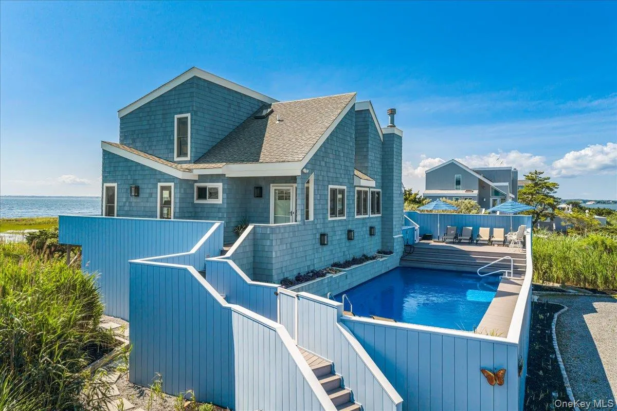 556 Dune Road, Southampton, NY, 3 Bedrooms Bedrooms, 14 Rooms Rooms,3 BathroomsBathrooms,Residential,For Rent,Dune,0,1024503 556 Dune Road, Southampton, NY, 3 Bedrooms Bedrooms, 14 Rooms Rooms,3 BathroomsBathrooms,Residential,For Rent,Dune,0,1024503