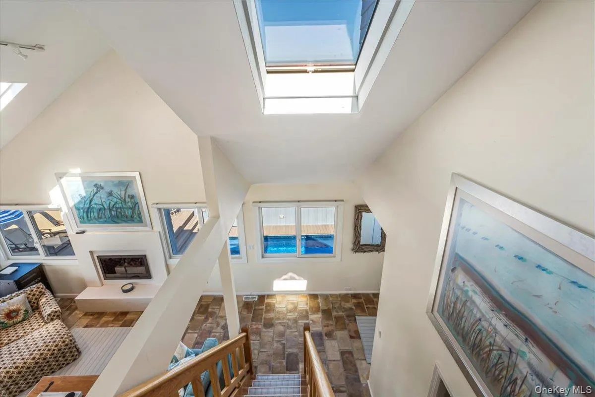 556 Dune Road, Southampton, NY, 4 Bedrooms Bedrooms, 14 Rooms Rooms,3 BathroomsBathrooms,Residential,For Rent,Dune,0,1024503 556 Dune Road, Southampton, NY, 4 Bedrooms Bedrooms, 14 Rooms Rooms,3 BathroomsBathrooms,Residential,For Rent,Dune,0,1024503