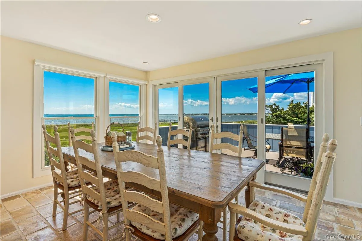556 Dune Road, Southampton, NY, 4 Bedrooms Bedrooms, 14 Rooms Rooms,3 BathroomsBathrooms,Residential,For Rent,Dune,0,1024503 556 Dune Road, Southampton, NY, 4 Bedrooms Bedrooms, 14 Rooms Rooms,3 BathroomsBathrooms,Residential,For Rent,Dune,0,1024503