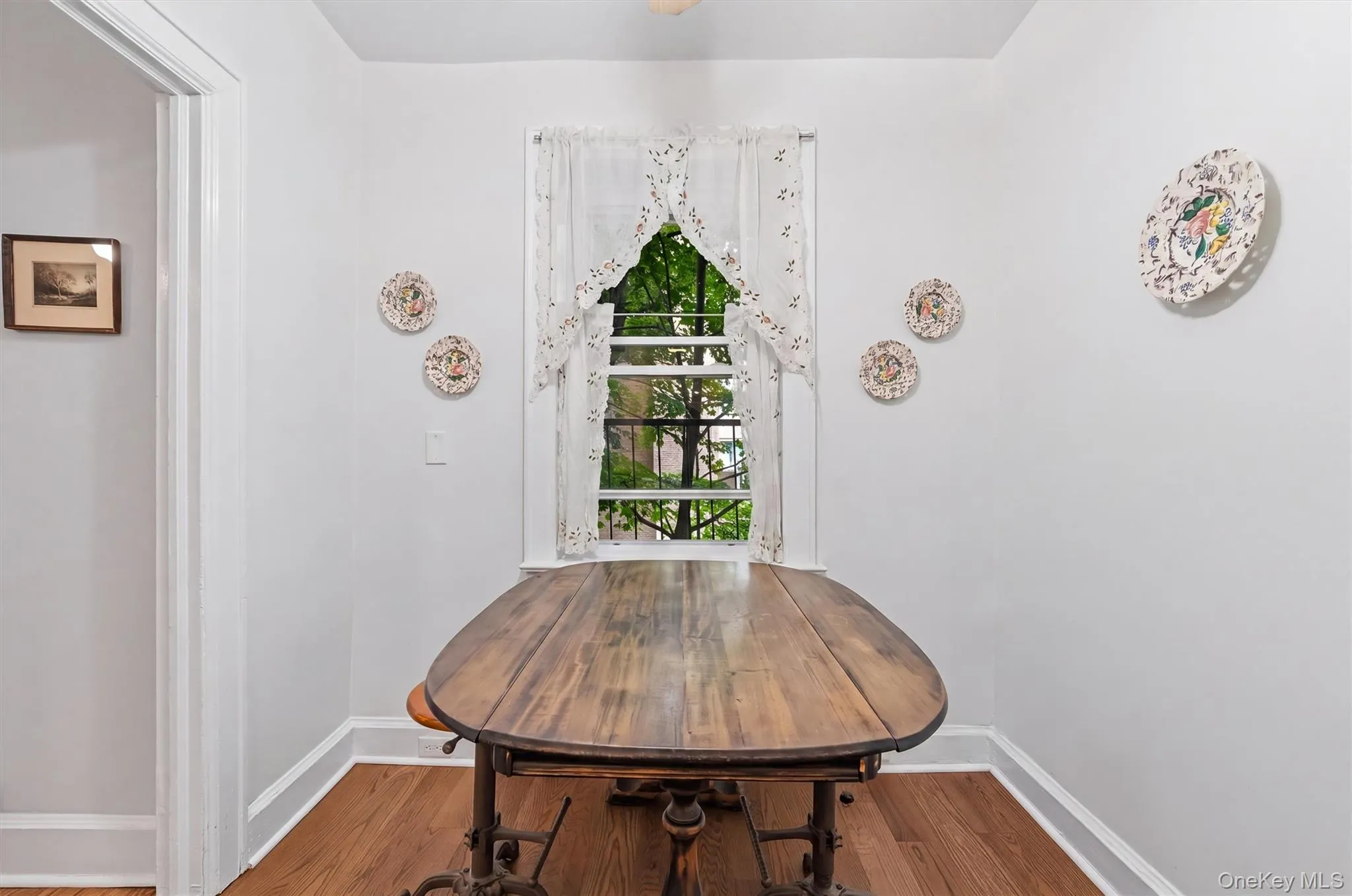 294 Bronxville Road, Yonkers, NY, 2 Bedrooms Bedrooms, 5 Rooms Rooms,1 BathroomBathrooms,Residential,For Rent,Bronxville,0,1024510 294 Bronxville Road, Yonkers, NY, 2 Bedrooms Bedrooms, 5 Rooms Rooms,1 BathroomBathrooms,Residential,For Rent,Bronxville,0,1024510