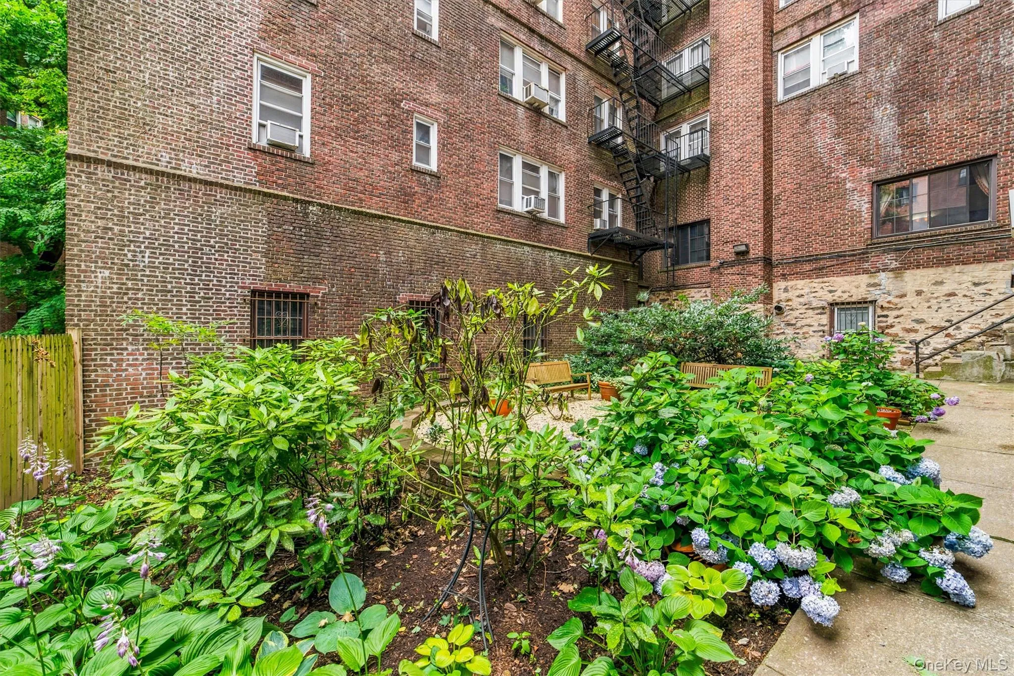 294 Bronxville Road, Yonkers, NY, 2 Bedrooms Bedrooms, 5 Rooms Rooms,1 BathroomBathrooms,Residential,For Rent,Bronxville,0,1024510 294 Bronxville Road, Yonkers, NY, 2 Bedrooms Bedrooms, 5 Rooms Rooms,1 BathroomBathrooms,Residential,For Rent,Bronxville,0,1024510