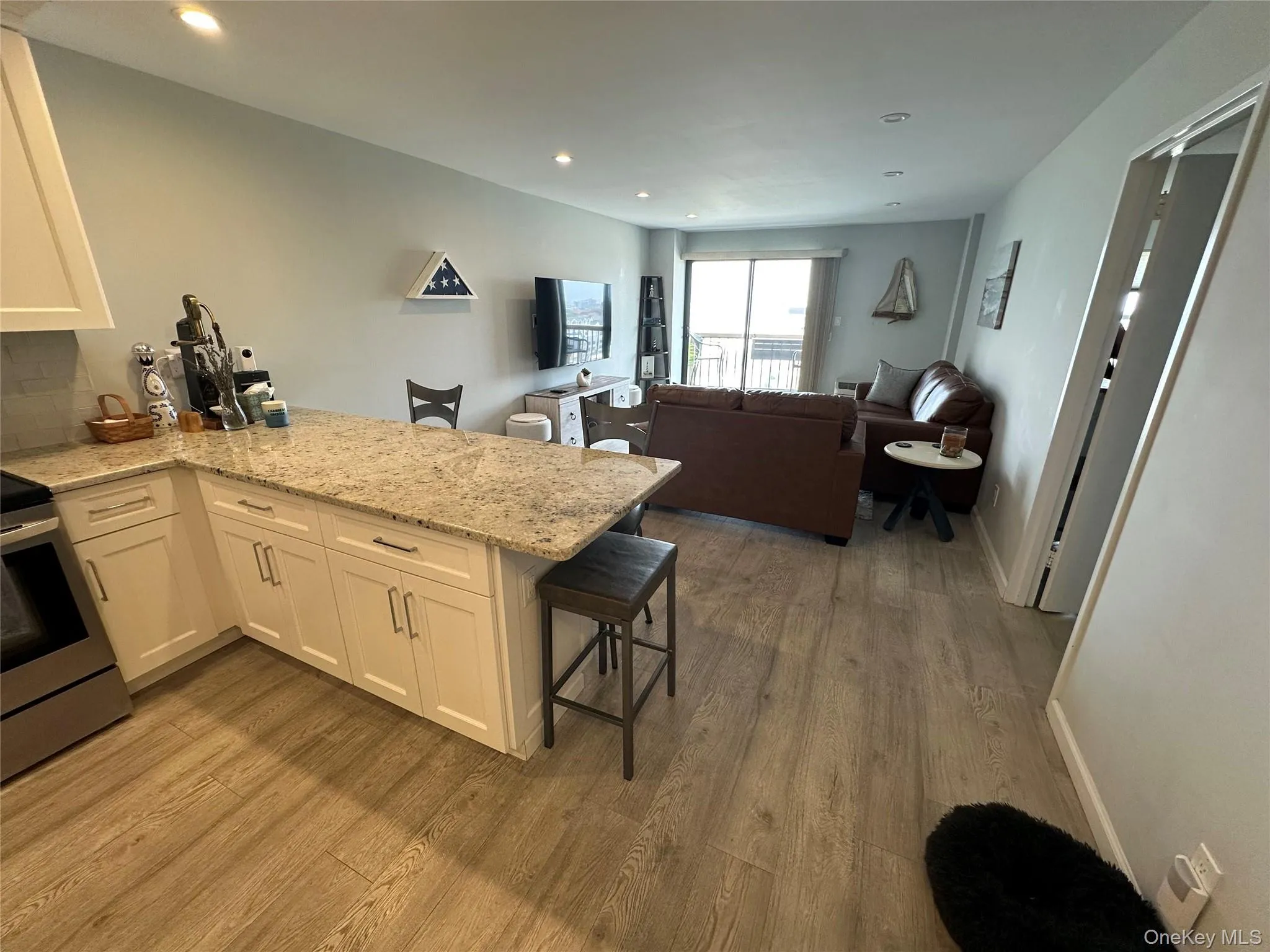 360 Shore Road, Long Beach, NY, 1 Bedroom Bedrooms, 3 Rooms Rooms,1 BathroomBathrooms,Residential Lease,For Rent,Shore,0,1024511 360 Shore Road, Long Beach, NY, 1 Bedroom Bedrooms, 3 Rooms Rooms,1 BathroomBathrooms,Residential Lease,For Rent,Shore,0,1024511