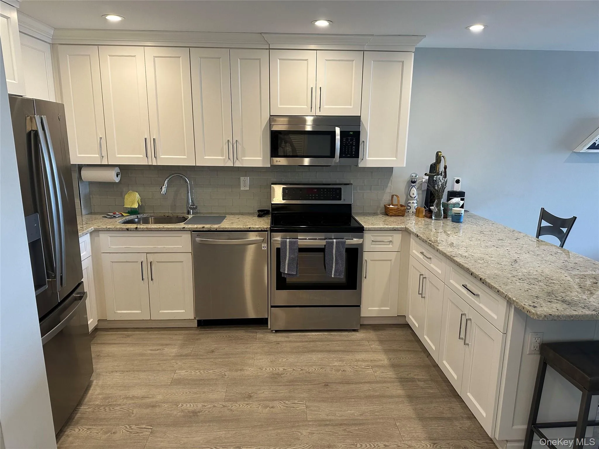 360 Shore Road, Long Beach, NY, 1 Bedroom Bedrooms, 3 Rooms Rooms,1 BathroomBathrooms,Residential Lease,For Rent,Shore,0,1024511 360 Shore Road, Long Beach, NY, 1 Bedroom Bedrooms, 3 Rooms Rooms,1 BathroomBathrooms,Residential Lease,For Rent,Shore,0,1024511