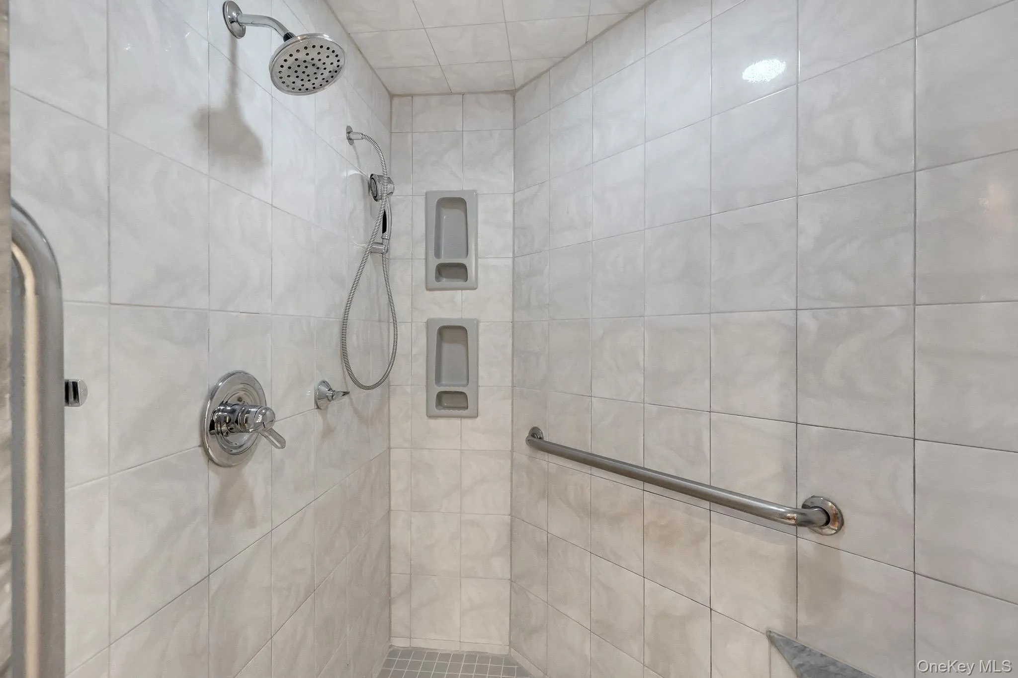 3 Crown Street, Brookhaven, NY, 1 Bedroom Bedrooms, 3 Rooms Rooms,1 BathroomBathrooms,Residential Lease,For Rent,Crown,0,1024512 3 Crown Street, Brookhaven, NY, 1 Bedroom Bedrooms, 3 Rooms Rooms,1 BathroomBathrooms,Residential Lease,For Rent,Crown,0,1024512