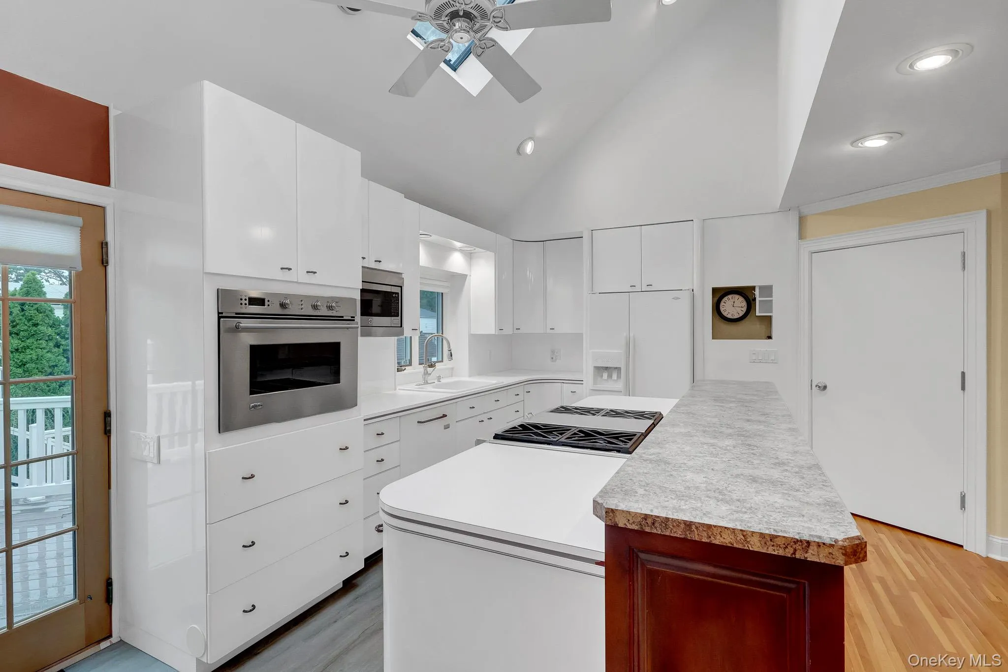 3 Crown Street, Brookhaven, NY, 1 Bedroom Bedrooms, 3 Rooms Rooms,1 BathroomBathrooms,Residential Lease,For Rent,Crown,0,1024512 3 Crown Street, Brookhaven, NY, 1 Bedroom Bedrooms, 3 Rooms Rooms,1 BathroomBathrooms,Residential Lease,For Rent,Crown,0,1024512