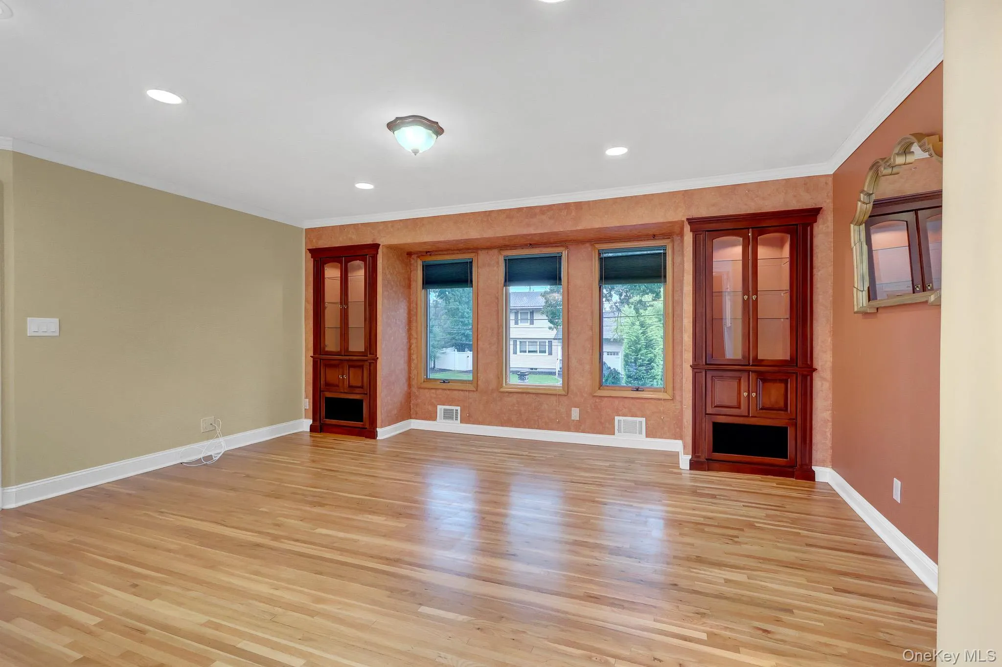 3 Crown Street, Brookhaven, NY, 1 Bedroom Bedrooms, 3 Rooms Rooms,1 BathroomBathrooms,Residential Lease,For Rent,Crown,0,1024512 3 Crown Street, Brookhaven, NY, 1 Bedroom Bedrooms, 3 Rooms Rooms,1 BathroomBathrooms,Residential Lease,For Rent,Crown,0,1024512