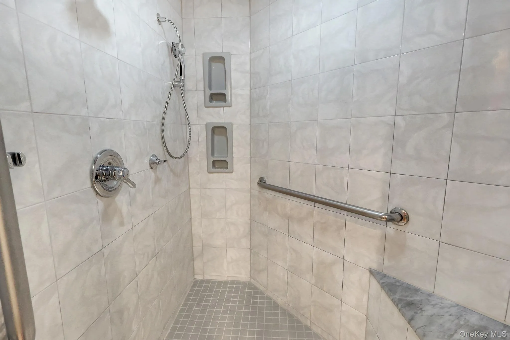 3 Crown Street, Brookhaven, NY, 1 Bedroom Bedrooms, 3 Rooms Rooms,1 BathroomBathrooms,Residential Lease,For Rent,Crown,0,1024512 3 Crown Street, Brookhaven, NY, 1 Bedroom Bedrooms, 3 Rooms Rooms,1 BathroomBathrooms,Residential Lease,For Rent,Crown,0,1024512