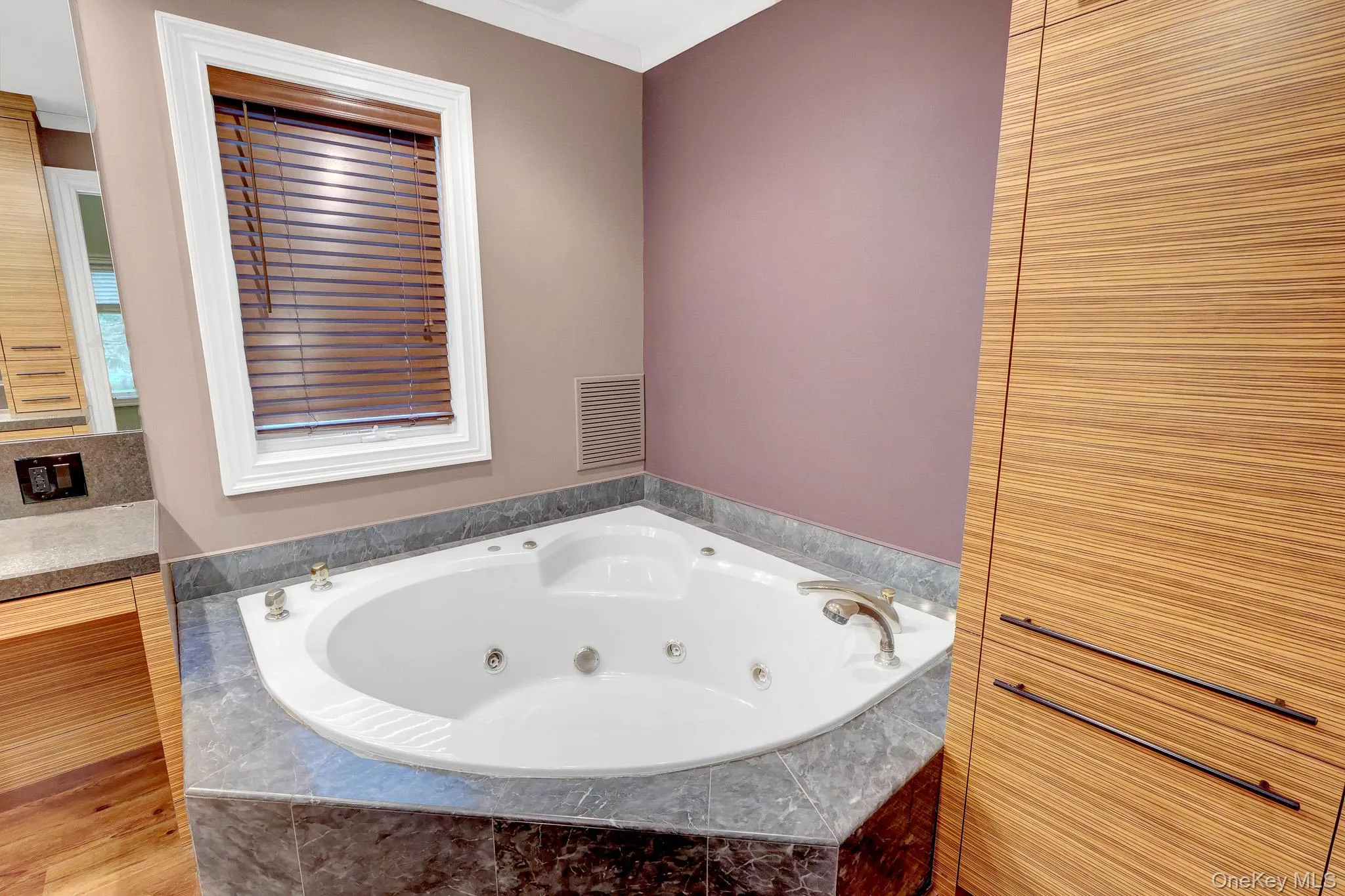 3 Crown Street, Brookhaven, NY, 1 Bedroom Bedrooms, 3 Rooms Rooms,1 BathroomBathrooms,Residential Lease,For Rent,Crown,0,1024512 3 Crown Street, Brookhaven, NY, 1 Bedroom Bedrooms, 3 Rooms Rooms,1 BathroomBathrooms,Residential Lease,For Rent,Crown,0,1024512
