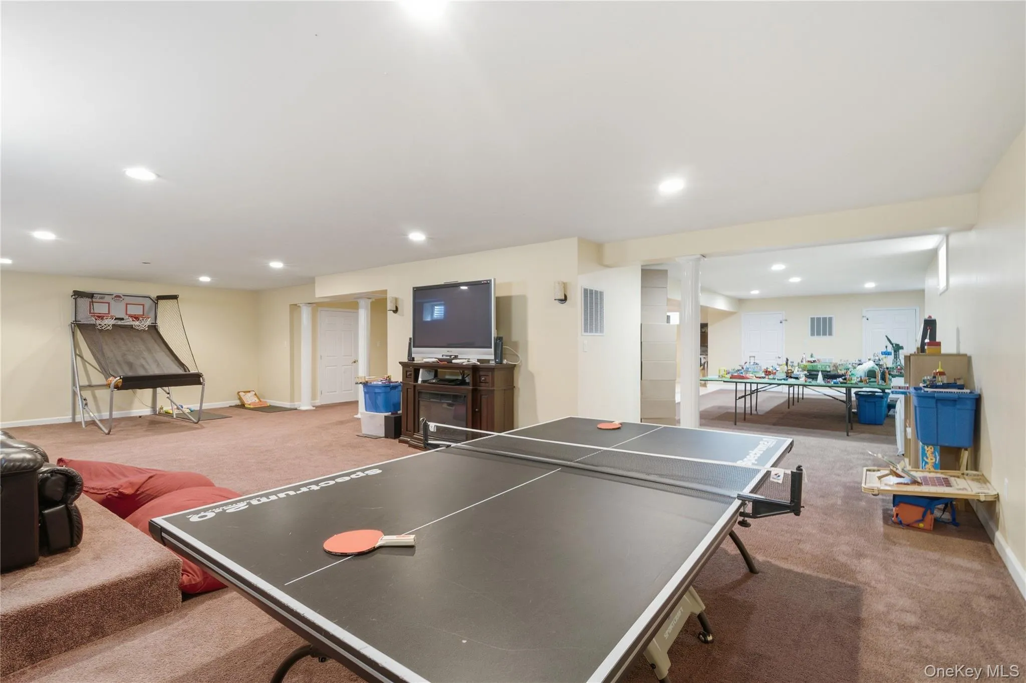 35 Monterrey Drive, Smithtown, NY, 5 Bedrooms Bedrooms, 10 Rooms Rooms,3 BathroomsBathrooms,Residential,For Rent,Monterrey,0,1024519 35 Monterrey Drive, Smithtown, NY, 5 Bedrooms Bedrooms, 10 Rooms Rooms,3 BathroomsBathrooms,Residential,For Rent,Monterrey,0,1024519