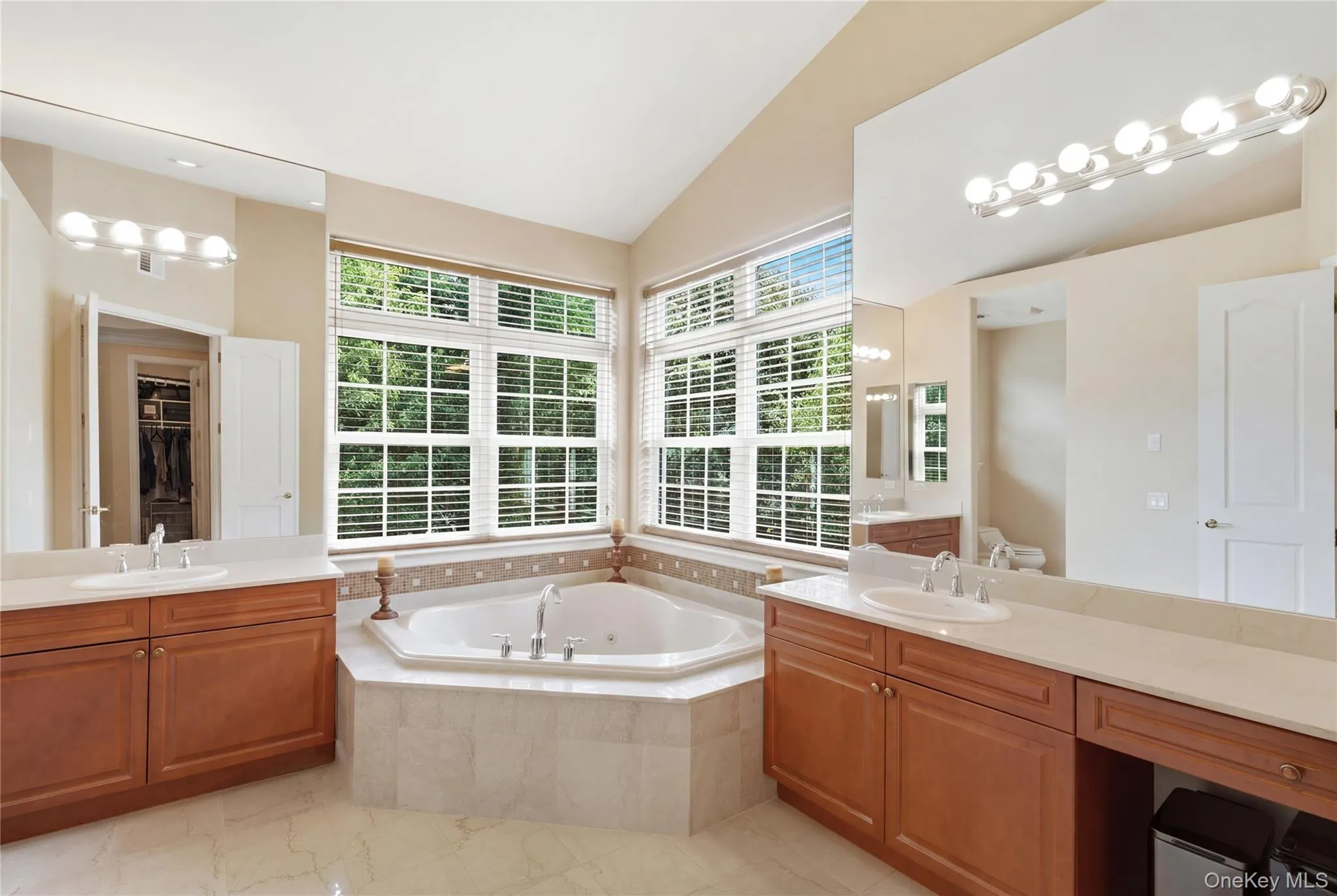 35 Monterrey Drive, Smithtown, NY, 5 Bedrooms Bedrooms, 10 Rooms Rooms,3 BathroomsBathrooms,Residential,For Rent,Monterrey,0,1024519 35 Monterrey Drive, Smithtown, NY, 5 Bedrooms Bedrooms, 10 Rooms Rooms,3 BathroomsBathrooms,Residential,For Rent,Monterrey,0,1024519