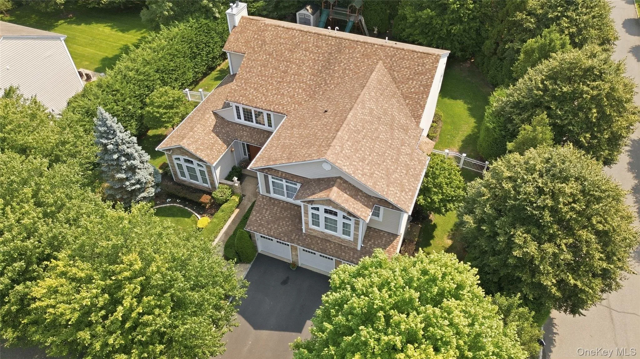35 Monterrey Drive, Smithtown, NY, 5 Bedrooms Bedrooms, 10 Rooms Rooms,3 BathroomsBathrooms,Residential,For Rent,Monterrey,0,1024519 35 Monterrey Drive, Smithtown, NY, 5 Bedrooms Bedrooms, 10 Rooms Rooms,3 BathroomsBathrooms,Residential,For Rent,Monterrey,0,1024519
