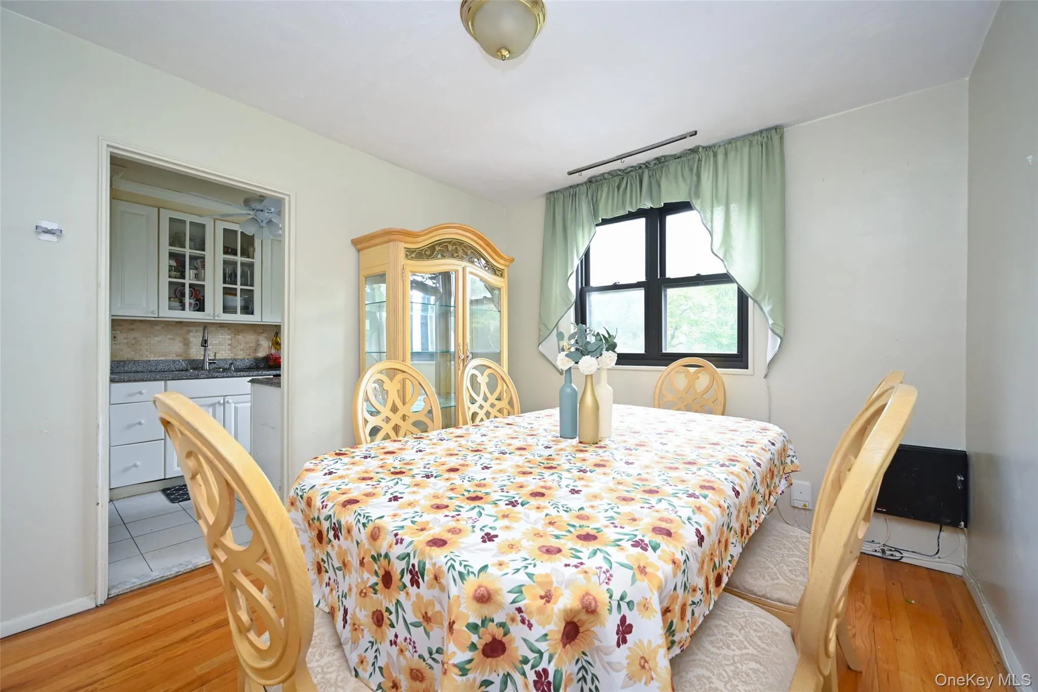 245-12 62 Avenue, New York, NY, 2 Bedrooms Bedrooms, 6 Rooms Rooms,1 BathroomBathrooms,Residential,For Rent,62,0,1024520 245-12 62 Avenue, New York, NY, 2 Bedrooms Bedrooms, 6 Rooms Rooms,1 BathroomBathrooms,Residential,For Rent,62,0,1024520