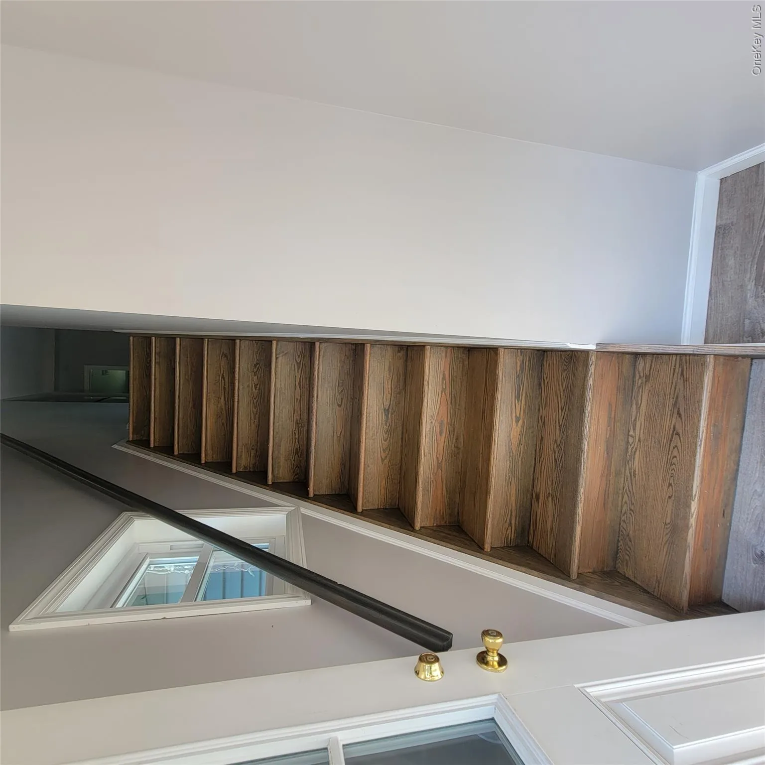 23 Tuthill Street, Huntington, NY, 2 Bedrooms Bedrooms, 5 Rooms Rooms,1 BathroomBathrooms,Residential Lease,For Rent,Tuthill,0,1024521 23 Tuthill Street, Huntington, NY, 2 Bedrooms Bedrooms, 5 Rooms Rooms,1 BathroomBathrooms,Residential Lease,For Rent,Tuthill,0,1024521