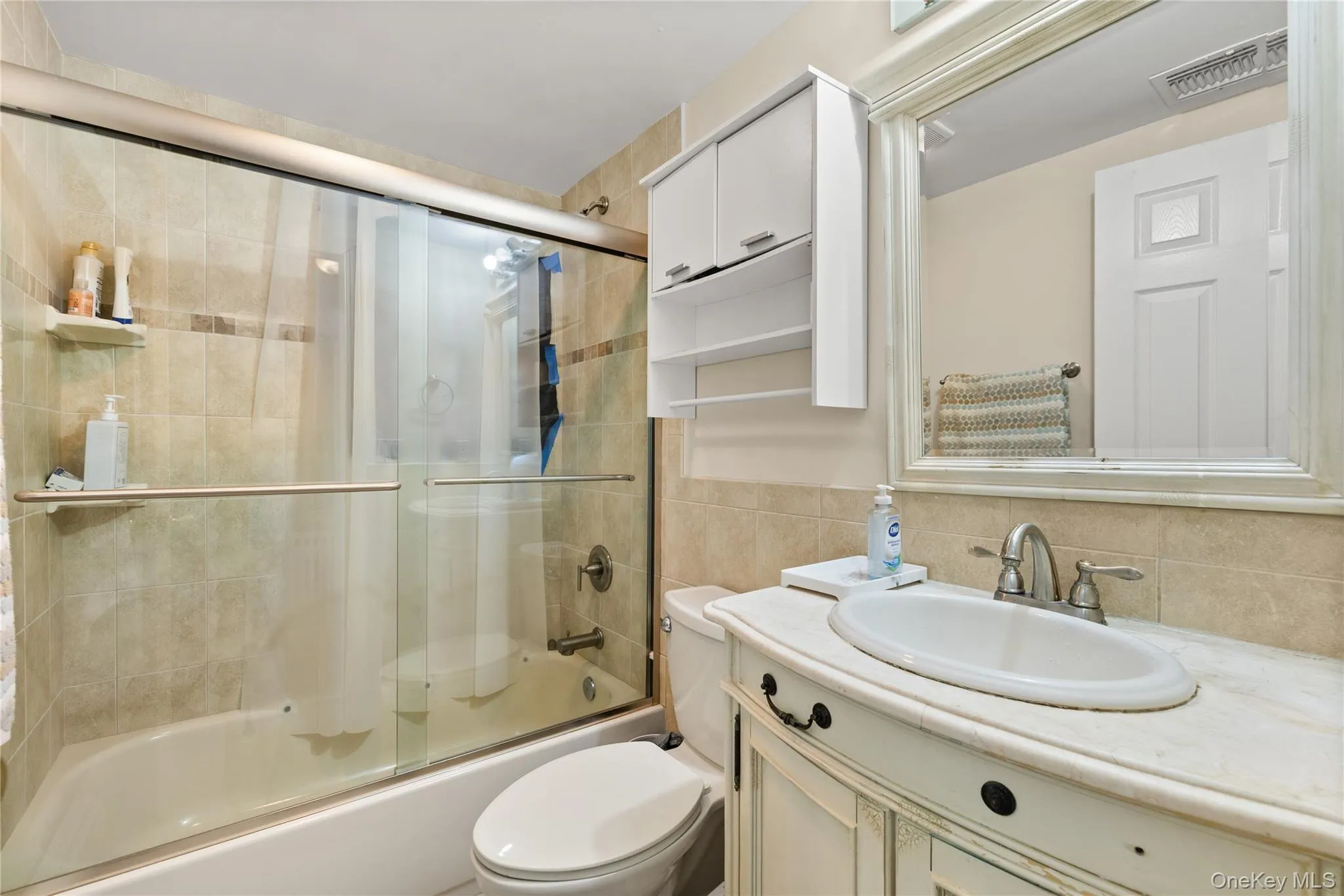 236 Windsor Avenue, Islip, NY, 5 Bedrooms Bedrooms, 8 Rooms Rooms,4 BathroomsBathrooms,Residential,For Rent,Windsor,0,1024524 236 Windsor Avenue, Islip, NY, 5 Bedrooms Bedrooms, 8 Rooms Rooms,4 BathroomsBathrooms,Residential,For Rent,Windsor,0,1024524