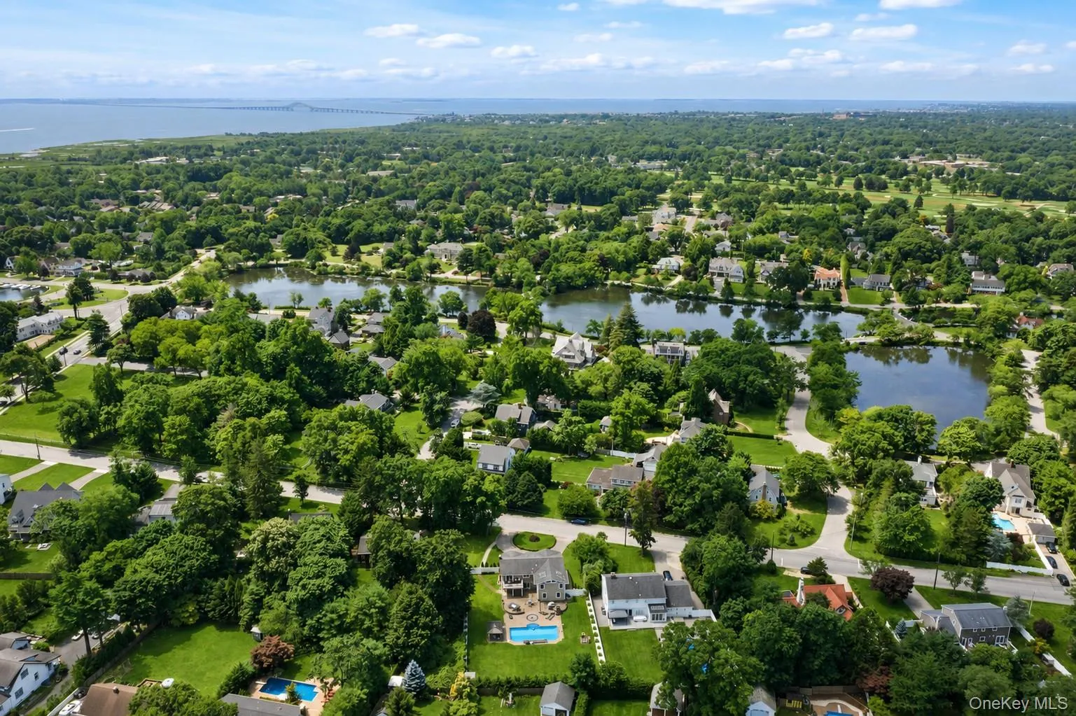 236 Windsor Avenue, Islip, NY, 5 Bedrooms Bedrooms, 8 Rooms Rooms,4 BathroomsBathrooms,Residential,For Rent,Windsor,0,1024524 236 Windsor Avenue, Islip, NY, 5 Bedrooms Bedrooms, 8 Rooms Rooms,4 BathroomsBathrooms,Residential,For Rent,Windsor,0,1024524