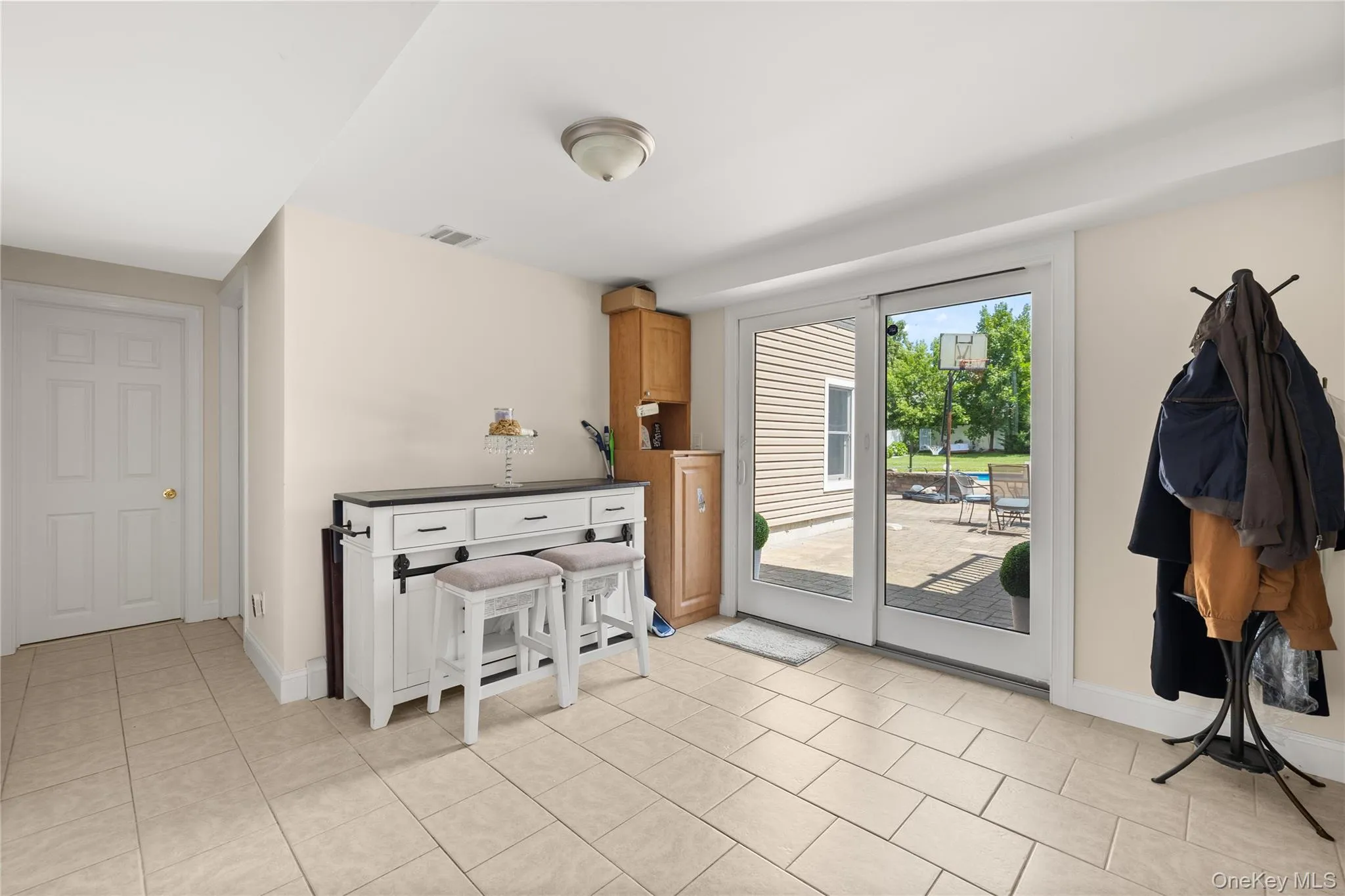 236 Windsor Avenue, Islip, NY, 5 Bedrooms Bedrooms, 8 Rooms Rooms,4 BathroomsBathrooms,Residential,For Rent,Windsor,0,1024524 236 Windsor Avenue, Islip, NY, 5 Bedrooms Bedrooms, 8 Rooms Rooms,4 BathroomsBathrooms,Residential,For Rent,Windsor,0,1024524