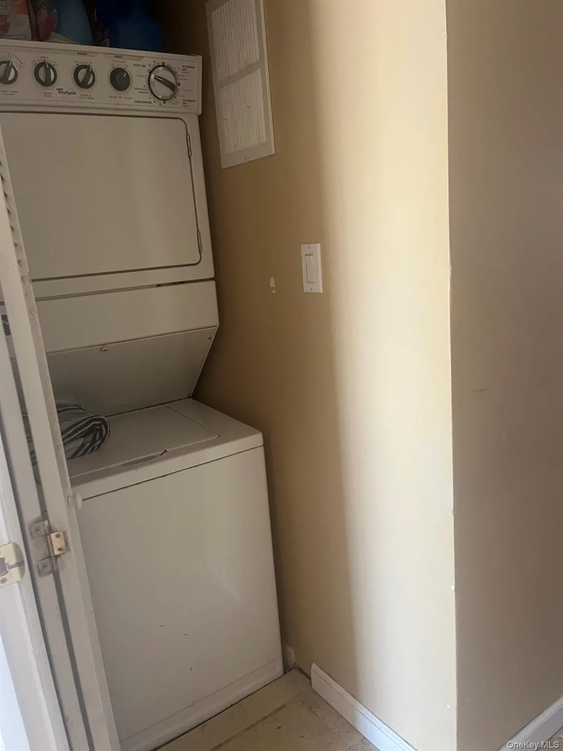 16312 89th Street, New York, NY, 5 Bedrooms Bedrooms, 8 Rooms Rooms,2 BathroomsBathrooms,Residential,For Rent,89th,0,1024536 16312 89th Street, New York, NY, 5 Bedrooms Bedrooms, 8 Rooms Rooms,2 BathroomsBathrooms,Residential,For Rent,89th,0,1024536