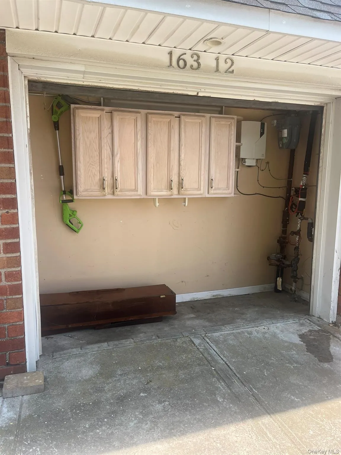 16312 89th Street, New York, NY, 5 Bedrooms Bedrooms, 8 Rooms Rooms,2 BathroomsBathrooms,Residential,For Rent,89th,0,1024536 16312 89th Street, New York, NY, 5 Bedrooms Bedrooms, 8 Rooms Rooms,2 BathroomsBathrooms,Residential,For Rent,89th,0,1024536