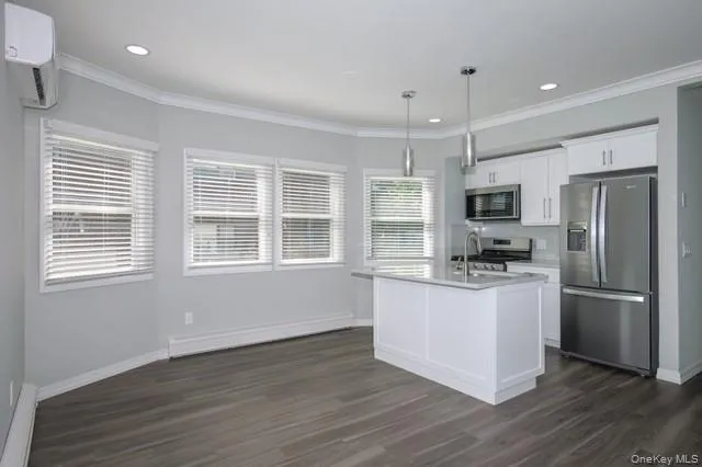 689 Conklin Street, Oyster Bay, NY, 1 Bedroom Bedrooms, 3 Rooms Rooms,1 BathroomBathrooms,Residential Lease,For Rent,Conklin,0,1024541 689 Conklin Street, Oyster Bay, NY, 1 Bedroom Bedrooms, 3 Rooms Rooms,1 BathroomBathrooms,Residential Lease,For Rent,Conklin,0,1024541