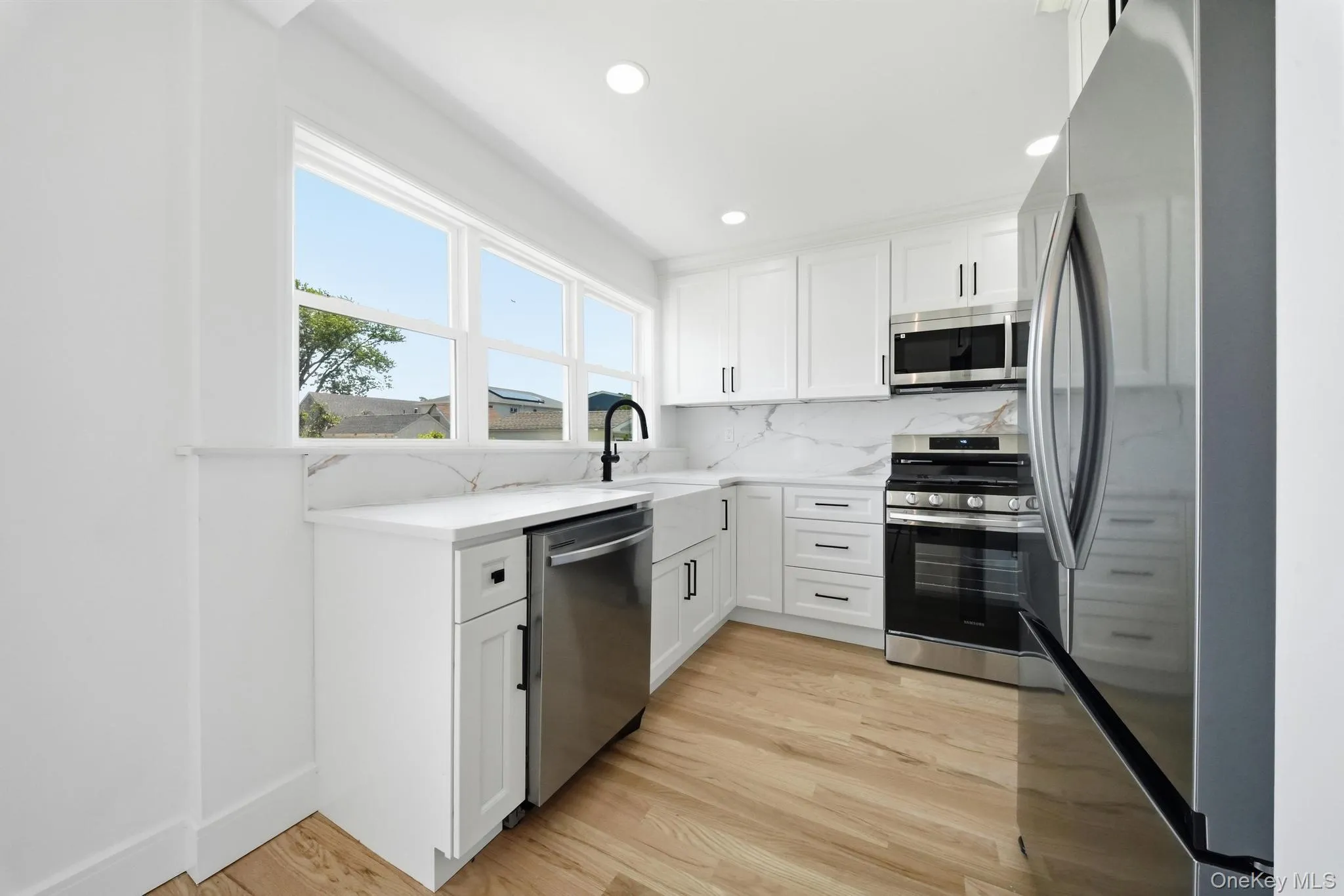 91 Doges Prom, Babylon, NY, 4 Bedrooms Bedrooms, 8 Rooms Rooms,2 BathroomsBathrooms,Residential,For Rent,Doges,0,1024545 91 Doges Prom, Babylon, NY, 4 Bedrooms Bedrooms, 8 Rooms Rooms,2 BathroomsBathrooms,Residential,For Rent,Doges,0,1024545