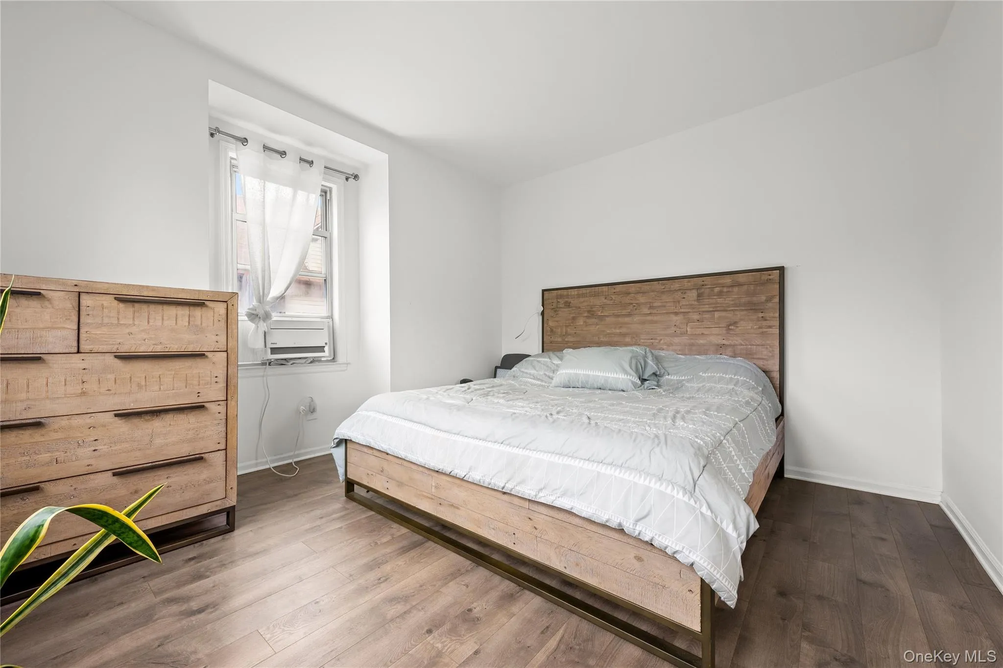 46 Meadow Lane, New Rochelle, NY, 5 Bedrooms Bedrooms, 7 Rooms Rooms,2 BathroomsBathrooms,Residential,For Rent,Meadow,0,1024552 46 Meadow Lane, New Rochelle, NY, 5 Bedrooms Bedrooms, 7 Rooms Rooms,2 BathroomsBathrooms,Residential,For Rent,Meadow,0,1024552