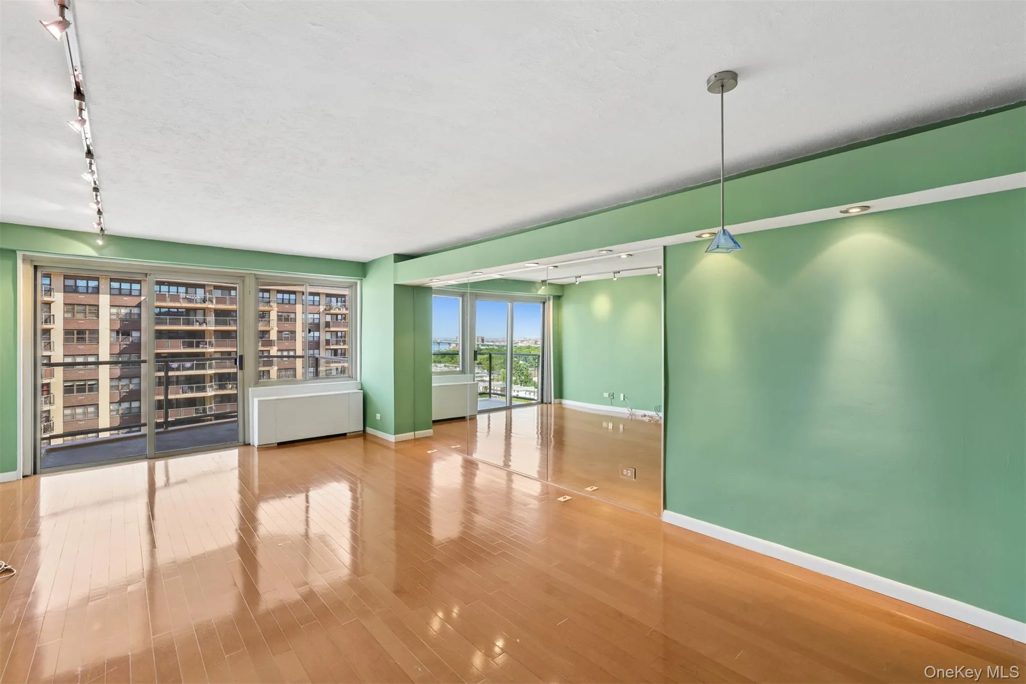 18-15 215th Street, New York, NY, 1 Bedroom Bedrooms, 3 Rooms Rooms,1 BathroomBathrooms,Residential,For Rent,215th,0,1024553 18-15 215th Street, New York, NY, 1 Bedroom Bedrooms, 3 Rooms Rooms,1 BathroomBathrooms,Residential,For Rent,215th,0,1024553