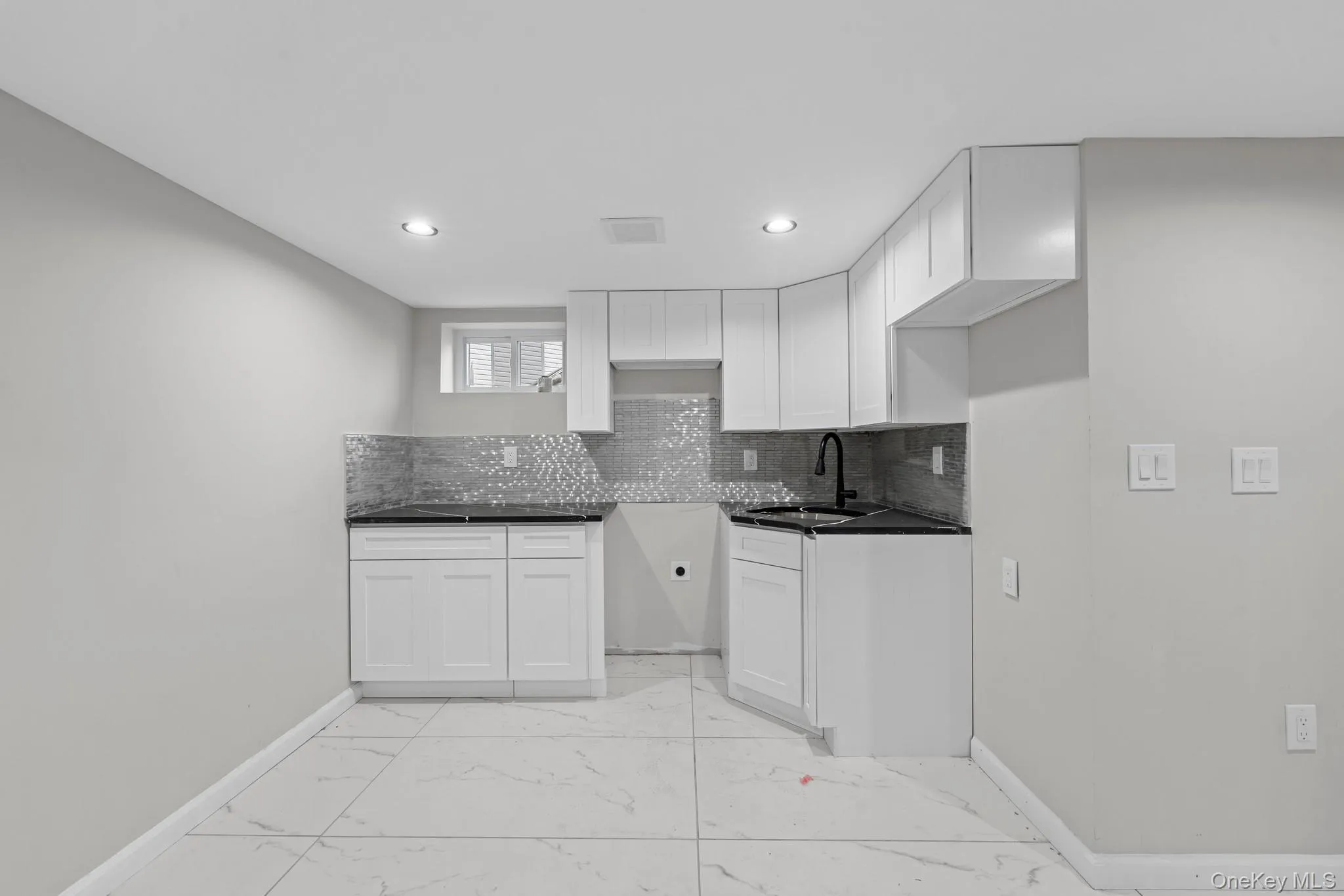11481 178th Street, New York, NY, 5 Bedrooms Bedrooms, 12 Rooms Rooms,2 BathroomsBathrooms,Residential,For Rent,178th,0,1024554 11481 178th Street, New York, NY, 5 Bedrooms Bedrooms, 12 Rooms Rooms,2 BathroomsBathrooms,Residential,For Rent,178th,0,1024554