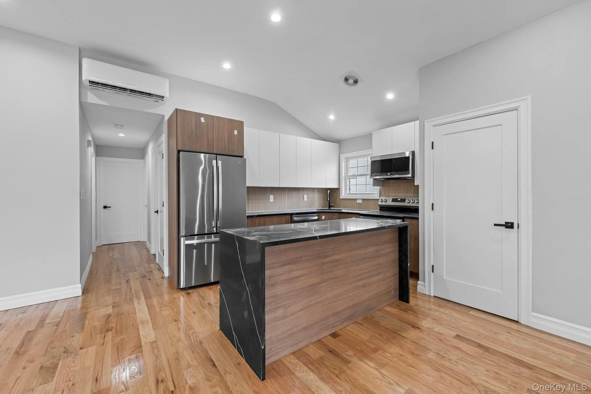 11481 178th Street, New York, NY, 5 Bedrooms Bedrooms, 12 Rooms Rooms,2 BathroomsBathrooms,Residential,For Rent,178th,0,1024554 11481 178th Street, New York, NY, 5 Bedrooms Bedrooms, 12 Rooms Rooms,2 BathroomsBathrooms,Residential,For Rent,178th,0,1024554