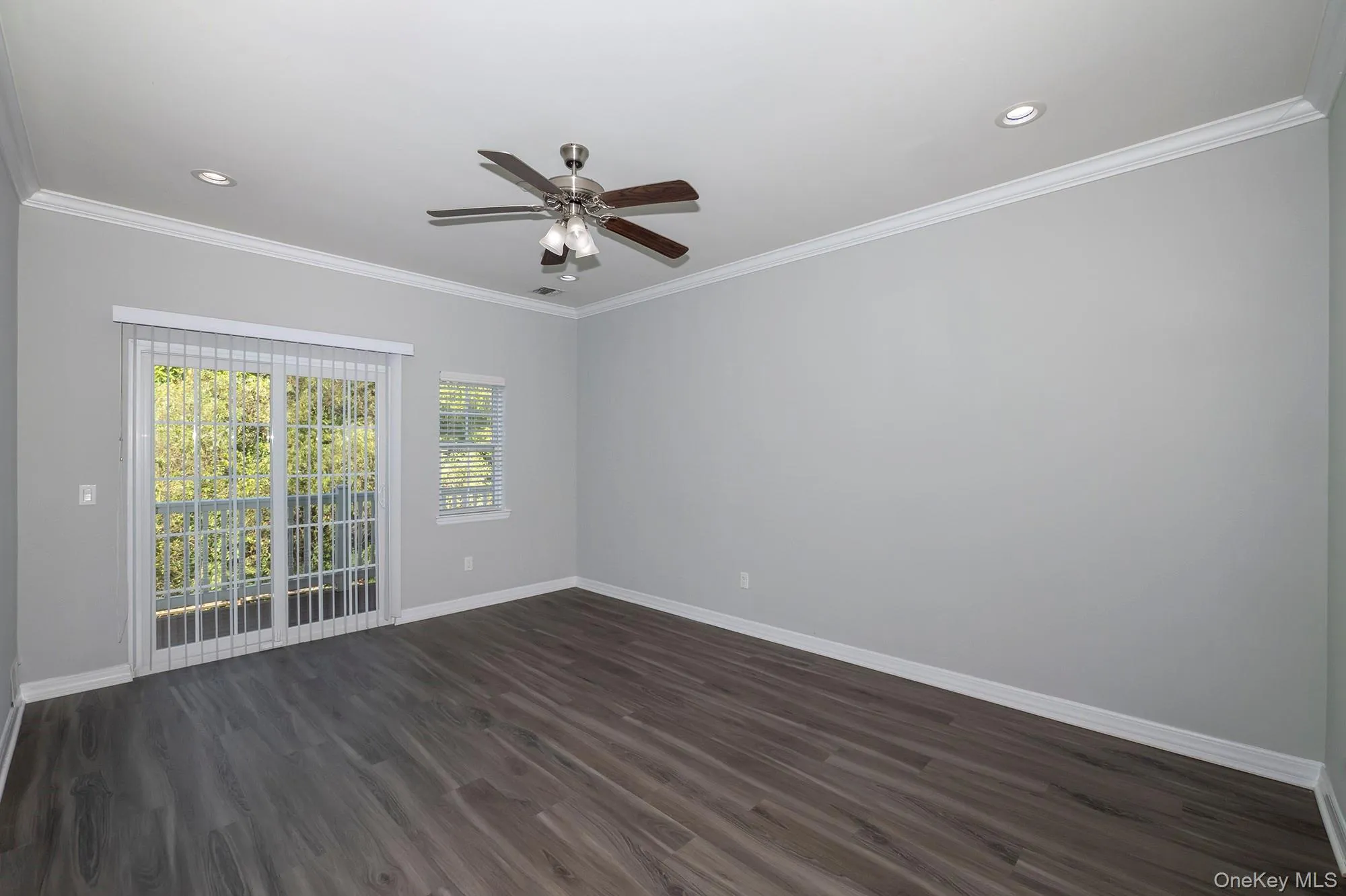 216 Center Court, Brookhaven, NY, 1 Bedroom Bedrooms, 5 Rooms Rooms,2 BathroomsBathrooms,Residential Lease,For Rent,Center,0,1024556 216 Center Court, Brookhaven, NY, 1 Bedroom Bedrooms, 5 Rooms Rooms,2 BathroomsBathrooms,Residential Lease,For Rent,Center,0,1024556