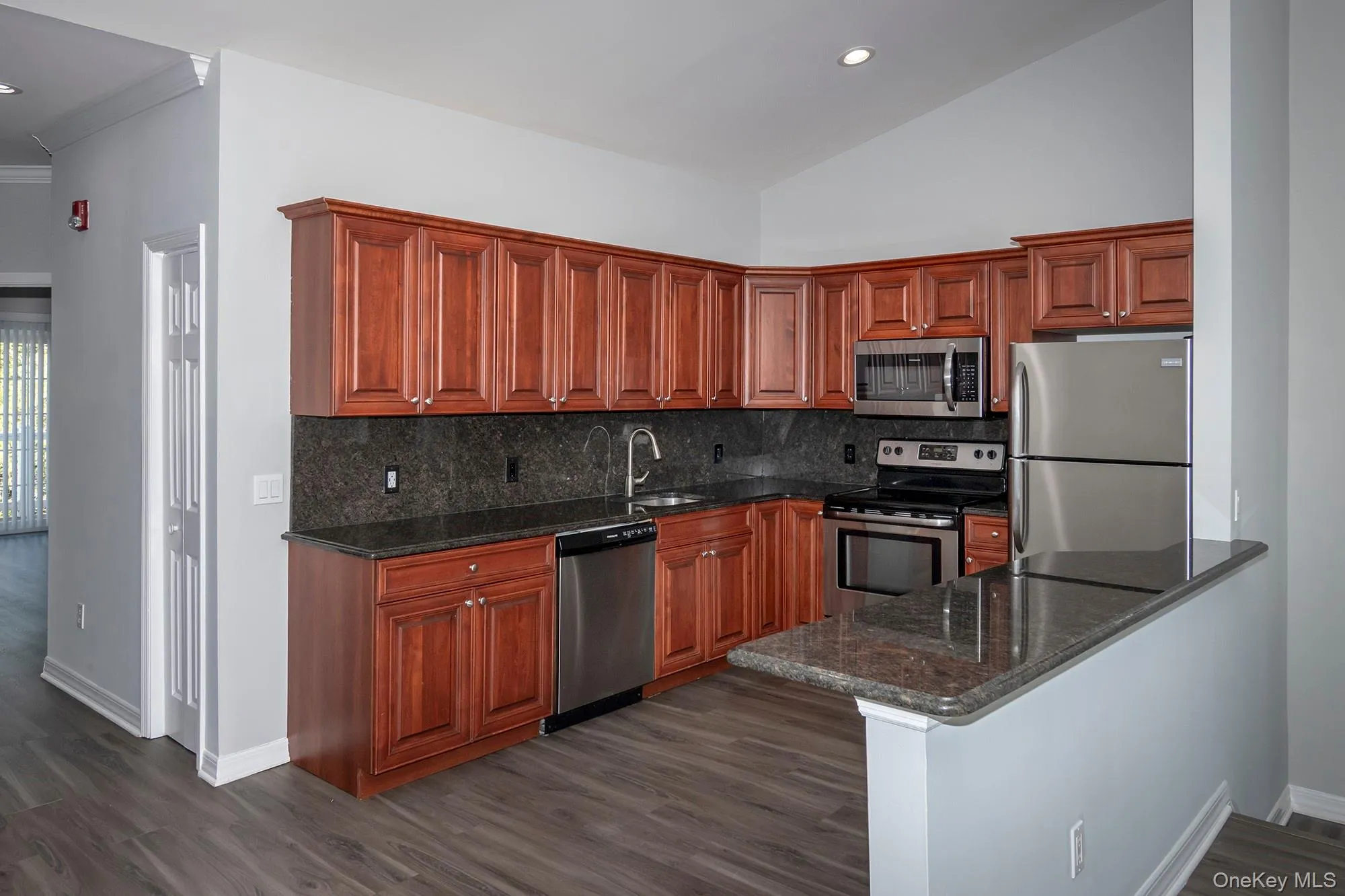 216 Center Court, Brookhaven, NY, 1 Bedroom Bedrooms, 5 Rooms Rooms,2 BathroomsBathrooms,Residential Lease,For Rent,Center,0,1024556 216 Center Court, Brookhaven, NY, 1 Bedroom Bedrooms, 5 Rooms Rooms,2 BathroomsBathrooms,Residential Lease,For Rent,Center,0,1024556