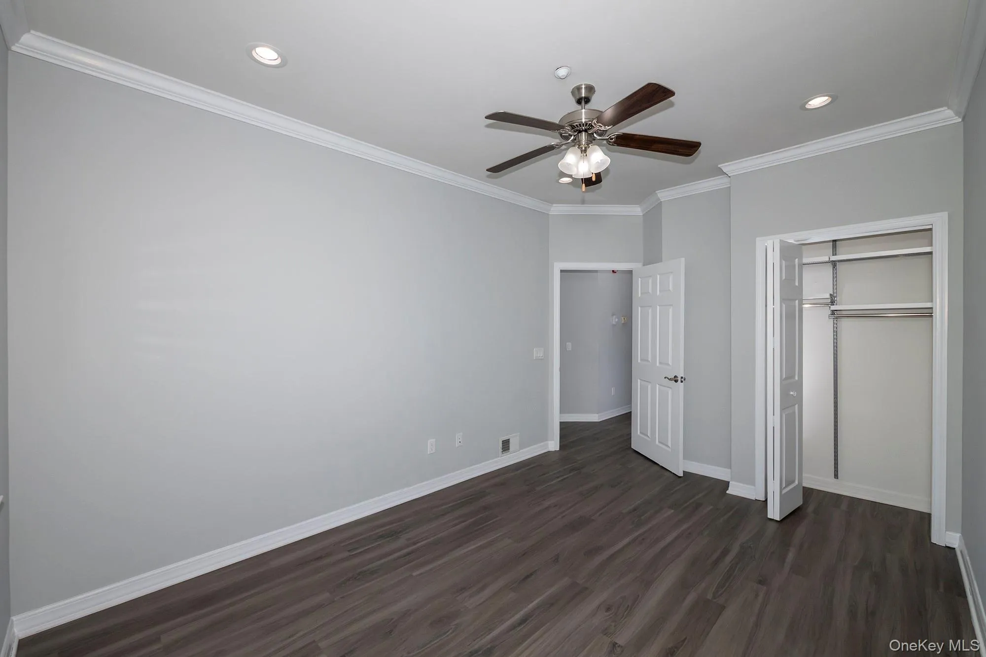 216 Center Court, Brookhaven, NY, 1 Bedroom Bedrooms, 5 Rooms Rooms,2 BathroomsBathrooms,Residential Lease,For Rent,Center,0,1024556 216 Center Court, Brookhaven, NY, 1 Bedroom Bedrooms, 5 Rooms Rooms,2 BathroomsBathrooms,Residential Lease,For Rent,Center,0,1024556