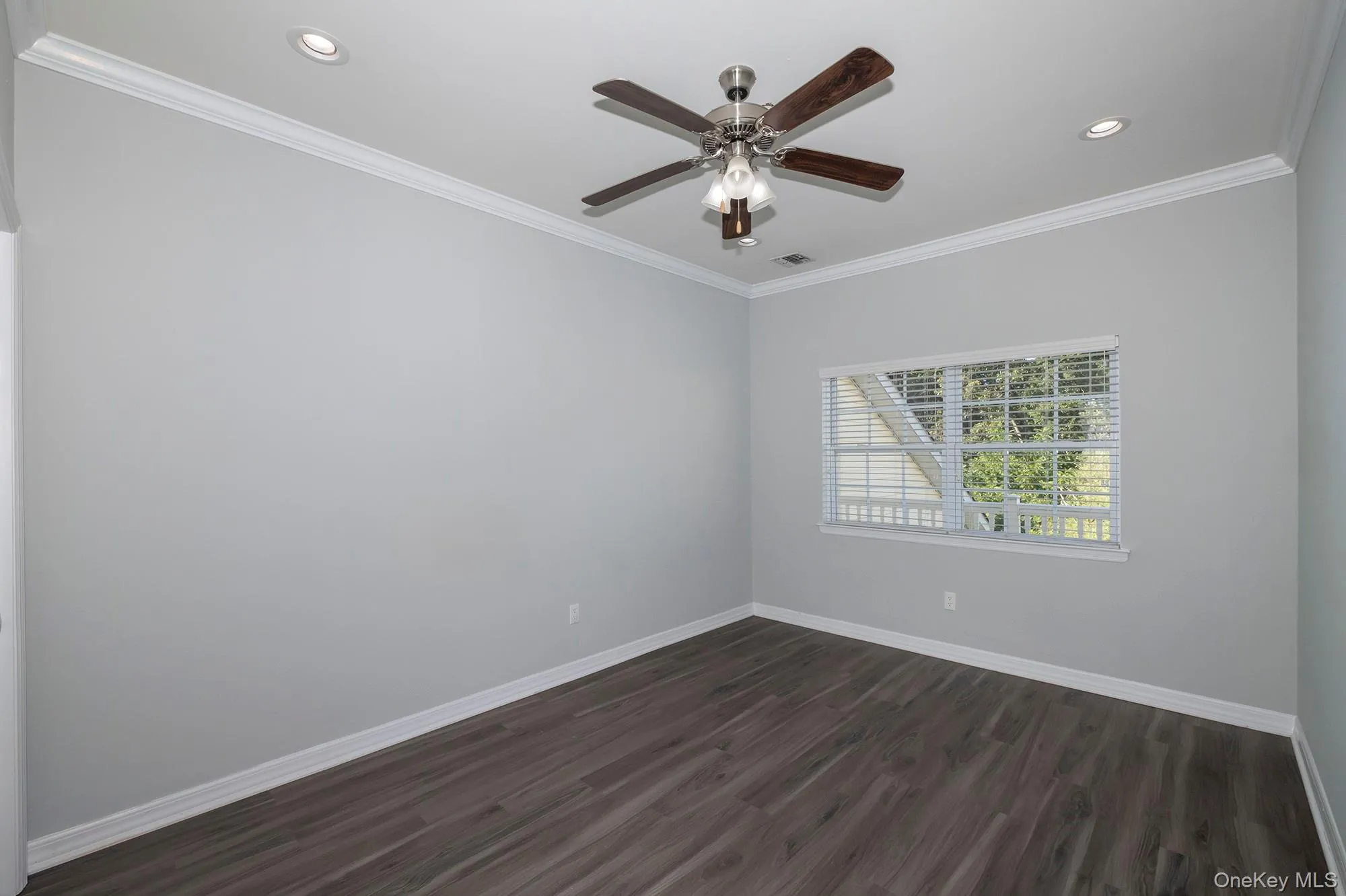 216 Center Court, Brookhaven, NY, 1 Bedroom Bedrooms, 5 Rooms Rooms,2 BathroomsBathrooms,Residential Lease,For Rent,Center,0,1024556 216 Center Court, Brookhaven, NY, 1 Bedroom Bedrooms, 5 Rooms Rooms,2 BathroomsBathrooms,Residential Lease,For Rent,Center,0,1024556
