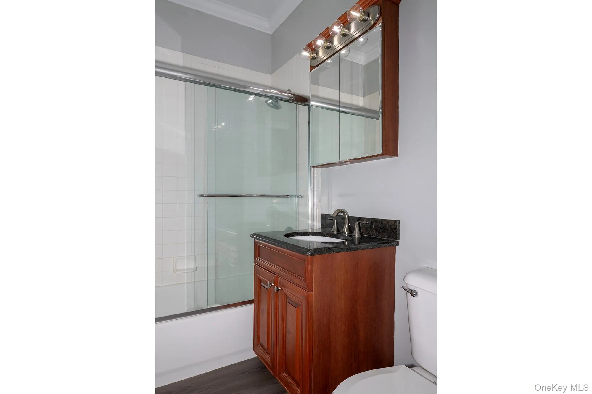 216 Center Court, Brookhaven, NY, 1 Bedroom Bedrooms, 5 Rooms Rooms,2 BathroomsBathrooms,Residential Lease,For Rent,Center,0,1024556 216 Center Court, Brookhaven, NY, 1 Bedroom Bedrooms, 5 Rooms Rooms,2 BathroomsBathrooms,Residential Lease,For Rent,Center,0,1024556