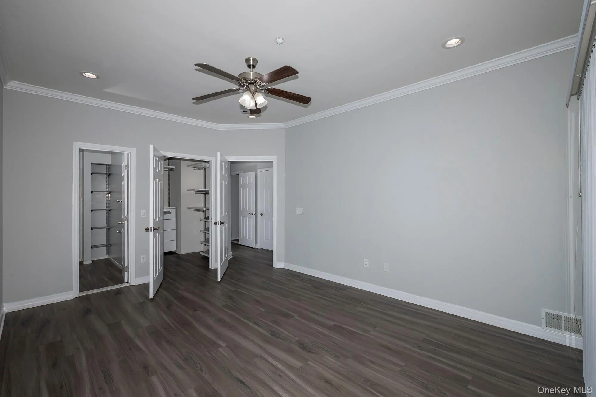 216 Center Court, Brookhaven, NY, 1 Bedroom Bedrooms, 5 Rooms Rooms,2 BathroomsBathrooms,Residential Lease,For Rent,Center,0,1024556 216 Center Court, Brookhaven, NY, 1 Bedroom Bedrooms, 5 Rooms Rooms,2 BathroomsBathrooms,Residential Lease,For Rent,Center,0,1024556