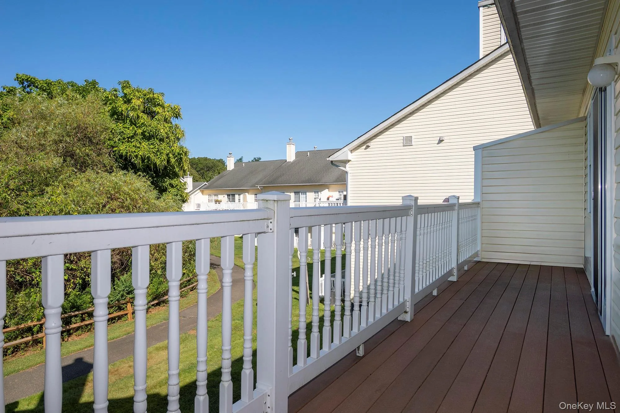 216 Center Court, Brookhaven, NY, 1 Bedroom Bedrooms, 5 Rooms Rooms,2 BathroomsBathrooms,Residential Lease,For Rent,Center,0,1024556 216 Center Court, Brookhaven, NY, 1 Bedroom Bedrooms, 5 Rooms Rooms,2 BathroomsBathrooms,Residential Lease,For Rent,Center,0,1024556