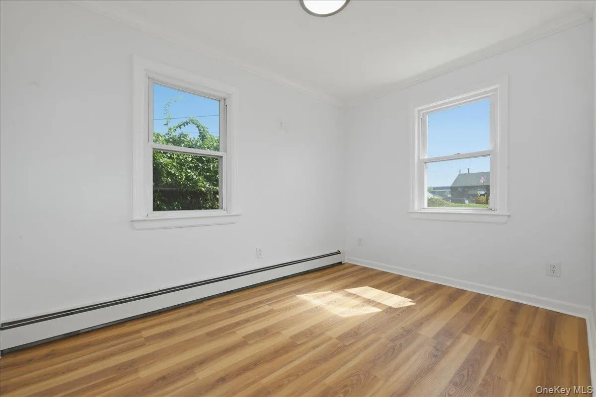 310 west Drive, Babylon, NY, 4 Bedrooms Bedrooms, 8 Rooms Rooms,1 BathroomBathrooms,Residential,For Rent,west,0,1024557 310 west Drive, Babylon, NY, 4 Bedrooms Bedrooms, 8 Rooms Rooms,1 BathroomBathrooms,Residential,For Rent,west,0,1024557