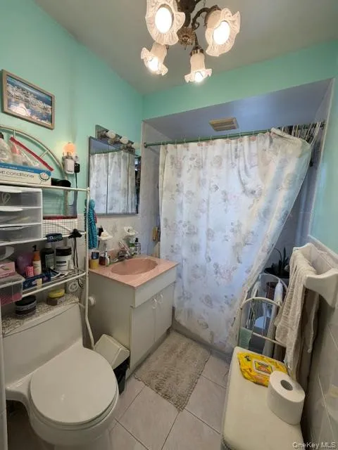 150-14 78th Avenue, New York, NY, 3 Bedrooms Bedrooms, 6 Rooms Rooms,1 BathroomBathrooms,Residential,For Rent,78th,0,1024559 150-14 78th Avenue, New York, NY, 3 Bedrooms Bedrooms, 6 Rooms Rooms,1 BathroomBathrooms,Residential,For Rent,78th,0,1024559