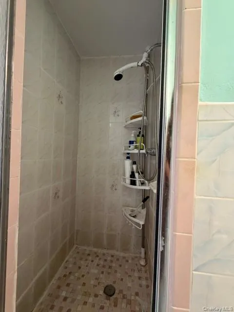 Stand shower Stand shower