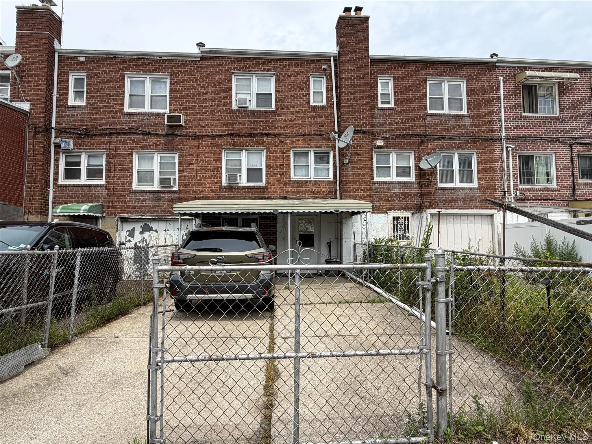 150-14 78th Avenue, New York, NY, 3 Bedrooms Bedrooms, 6 Rooms Rooms,1 BathroomBathrooms,Residential,For Rent,78th,0,1024559 150-14 78th Avenue, New York, NY, 3 Bedrooms Bedrooms, 6 Rooms Rooms,1 BathroomBathrooms,Residential,For Rent,78th,0,1024559